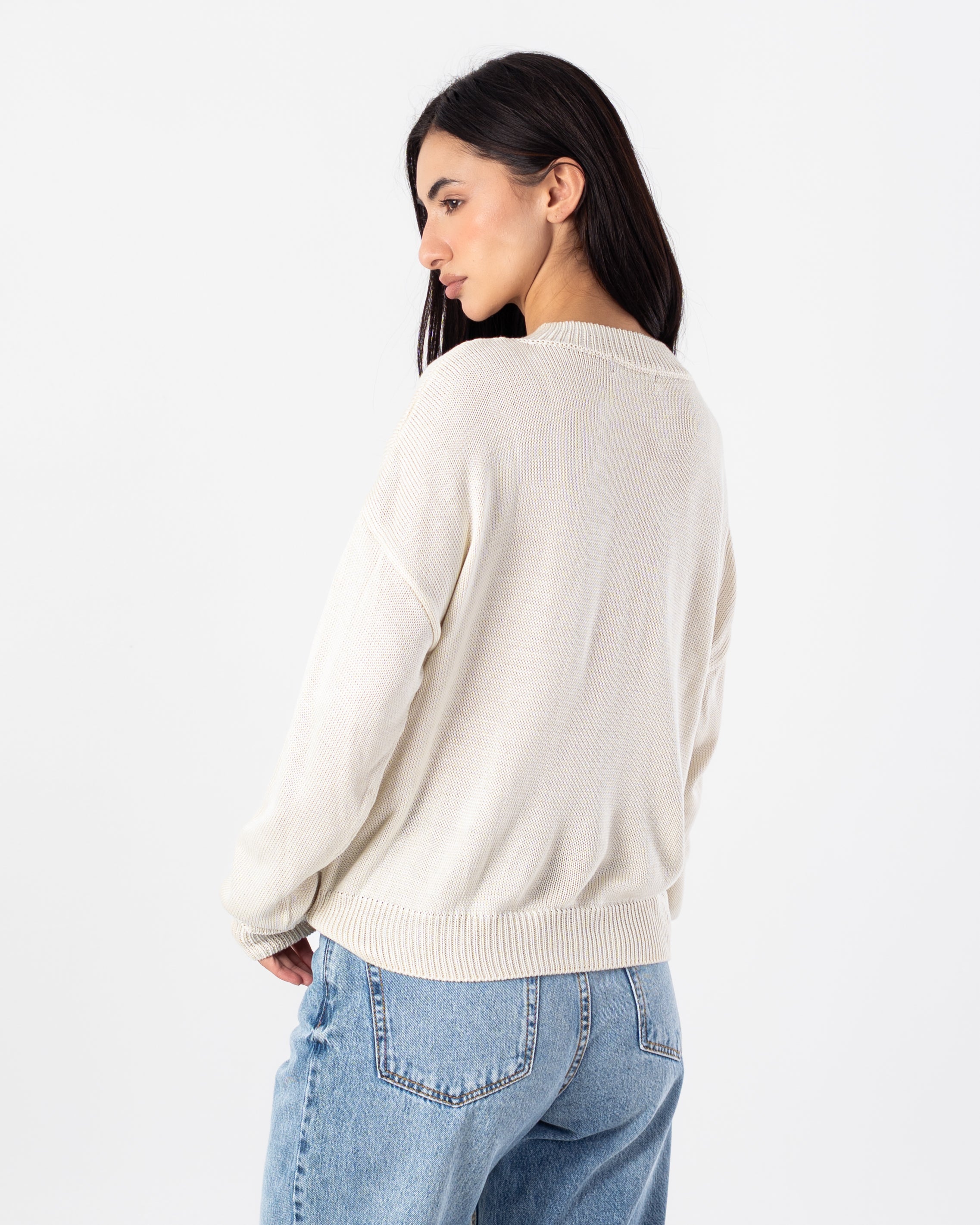 بلوزة محبوكة - تطريز زهور صغير