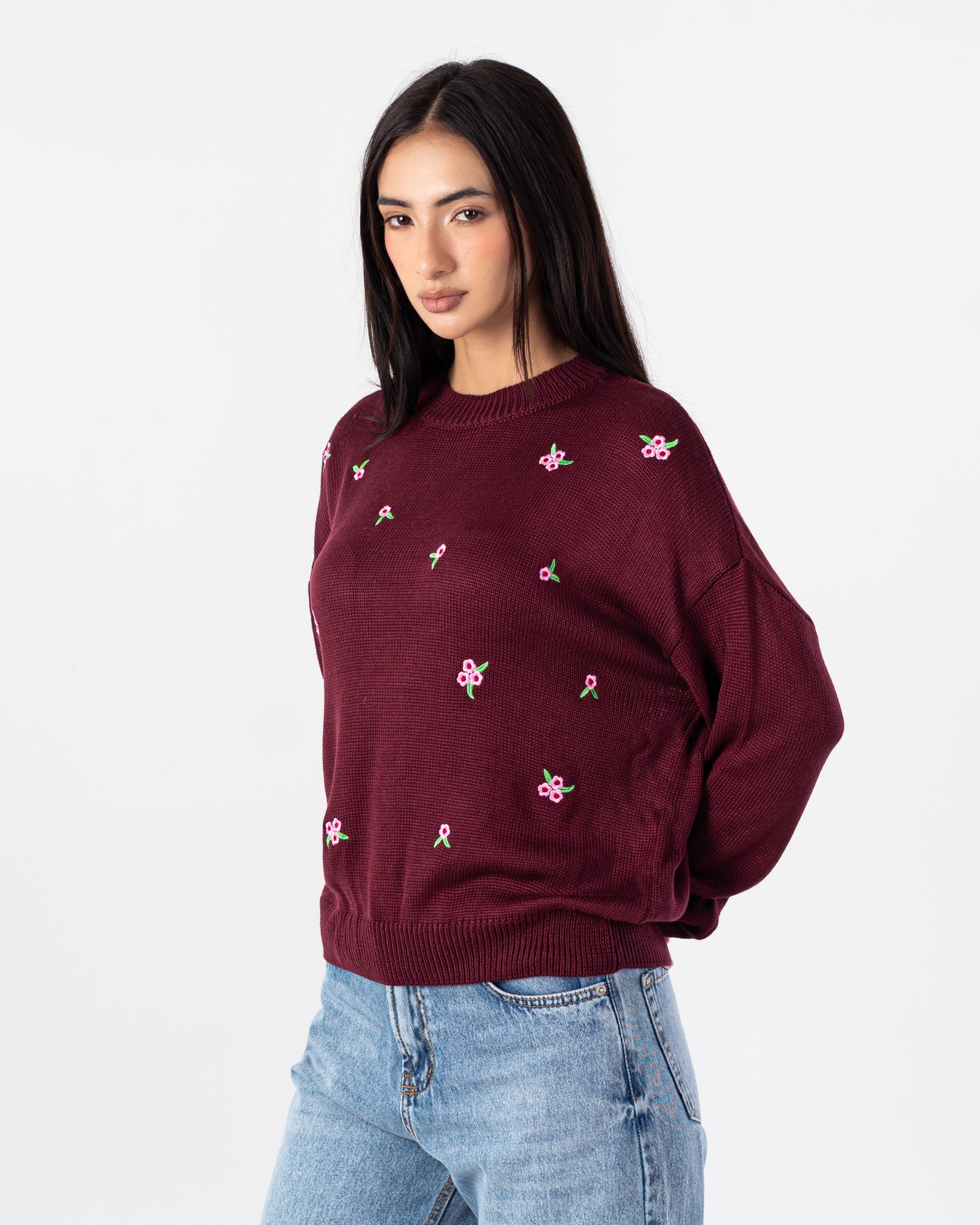 بلوزة محبوكة - تطريز زهور صغير