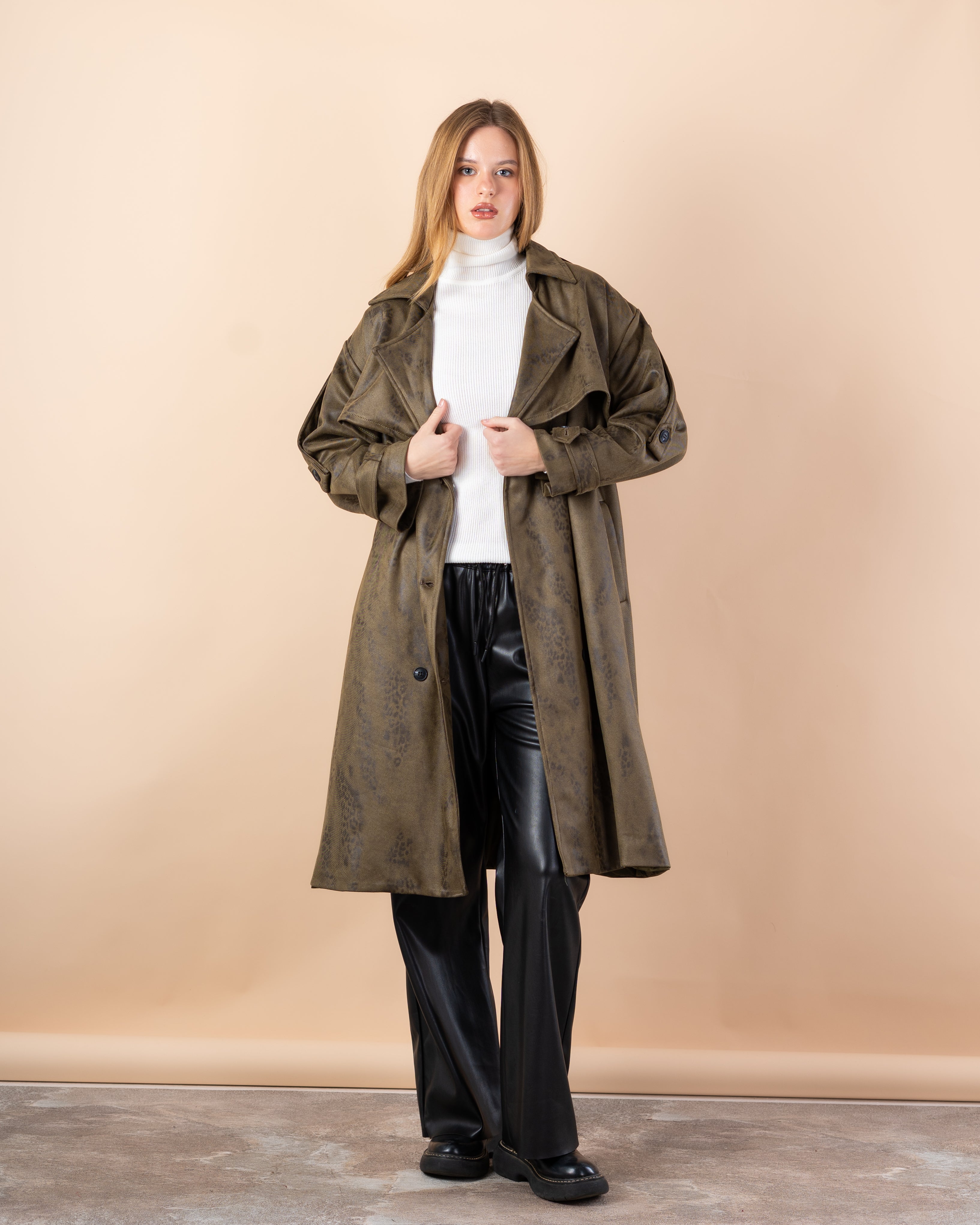 Trench coat gabardine with belt