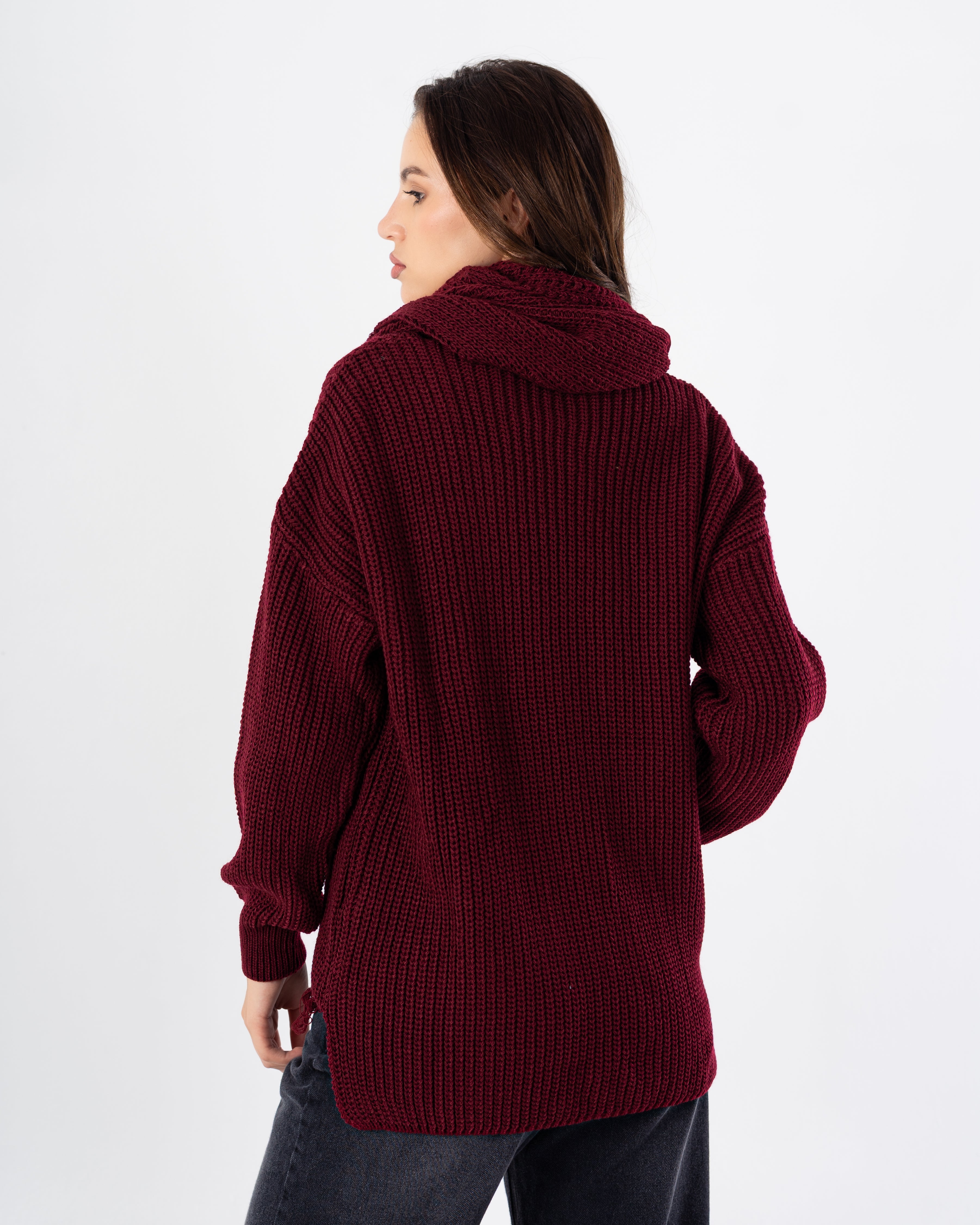 Knitwear Pullover – Plain With Scarf