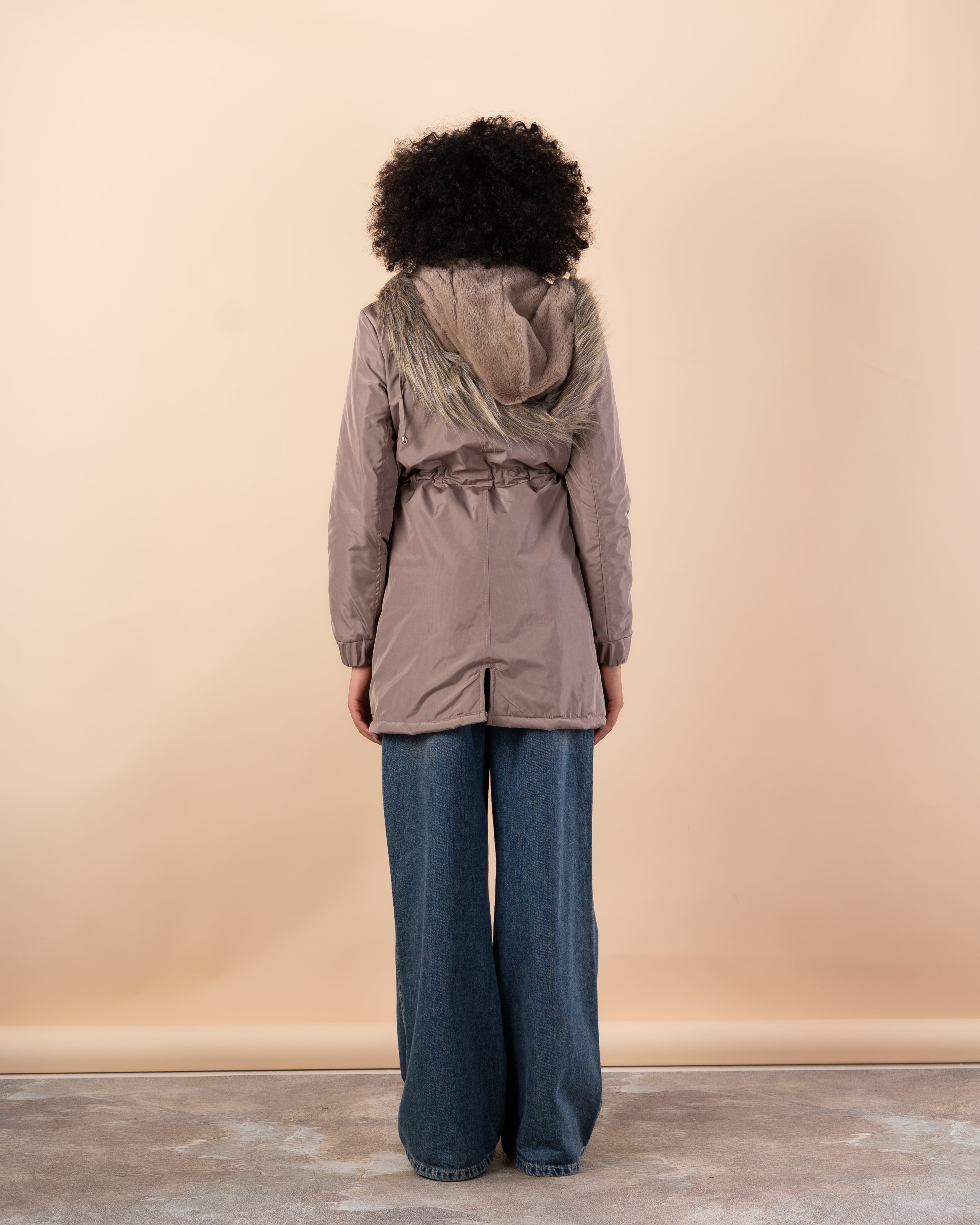 Waterproof jacket with fur hood