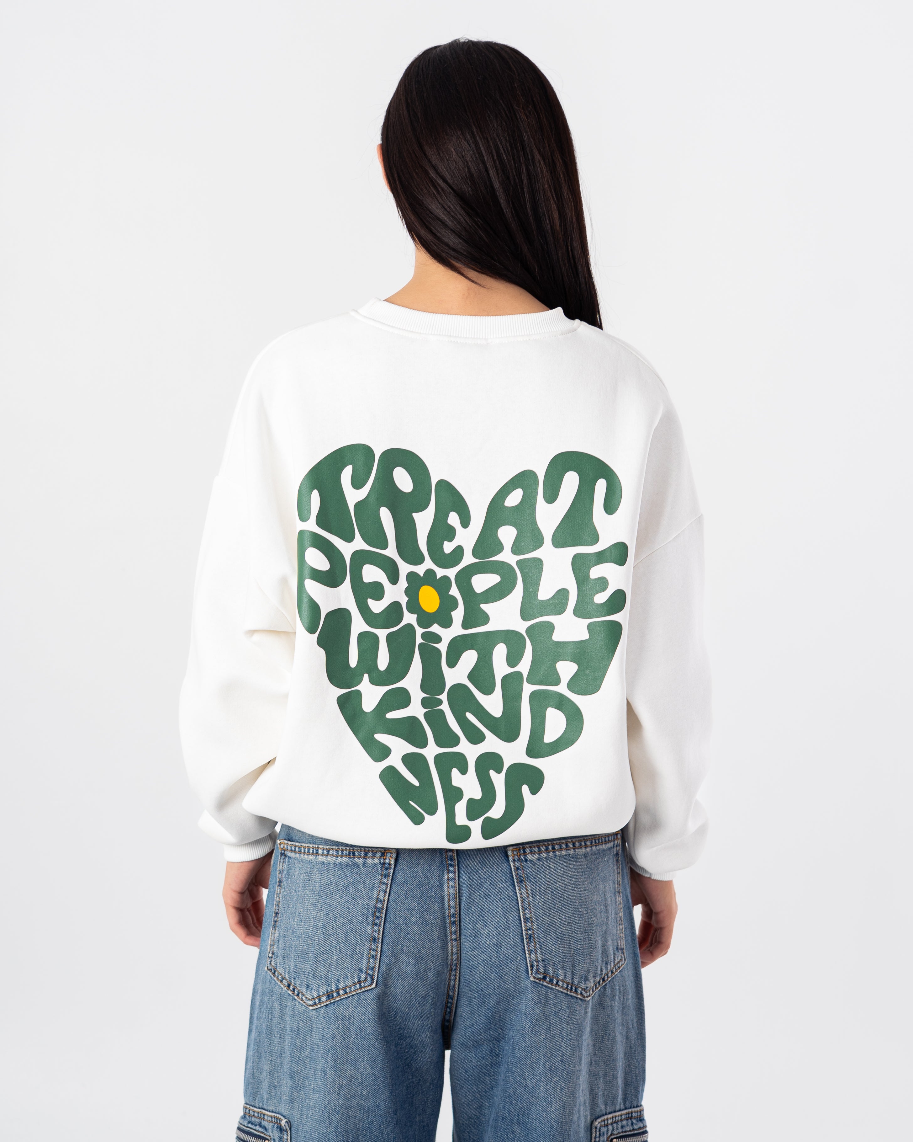 سويت شيرت – طباعة نص على شكل قلب