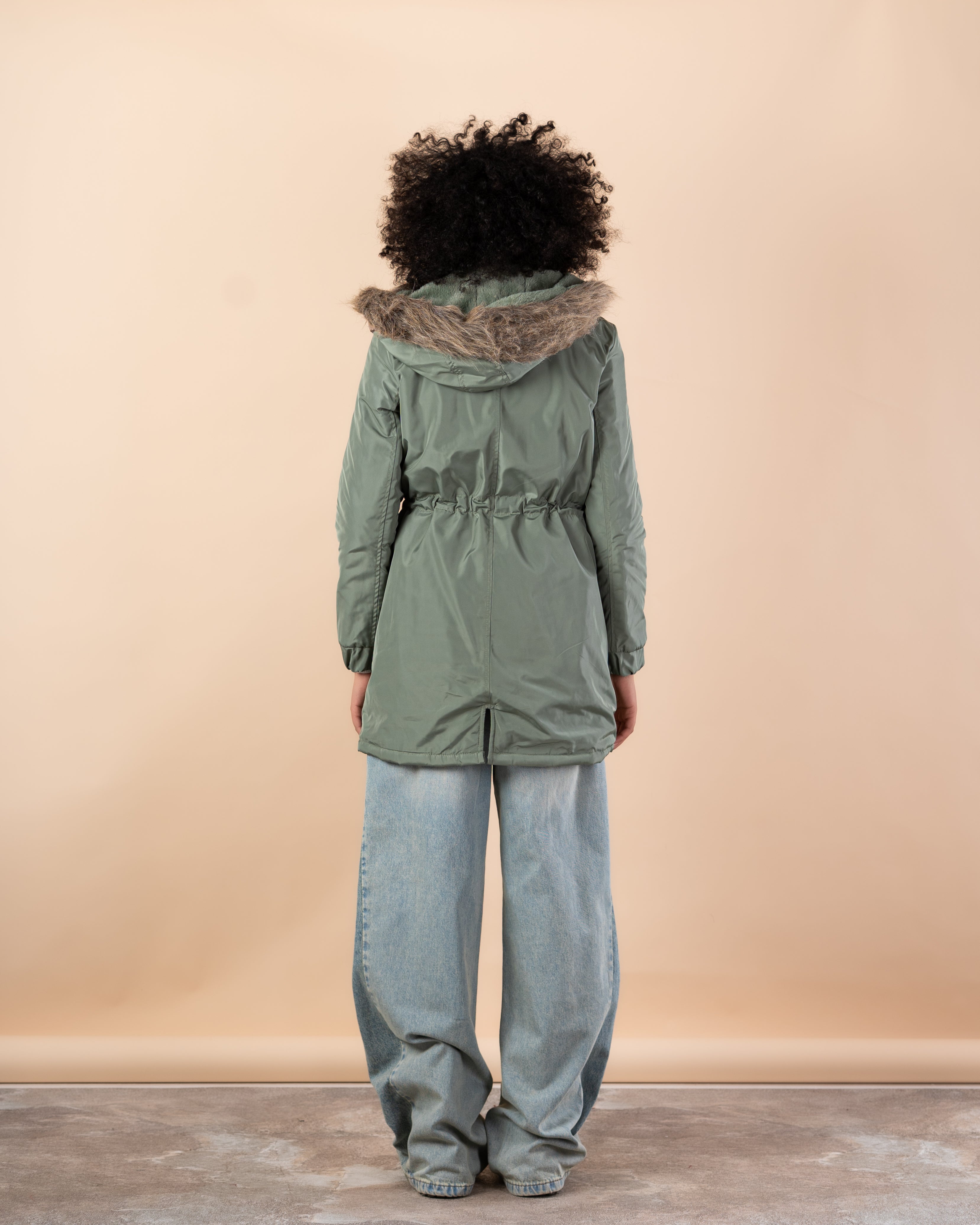 Waterproof jacket with fur hood