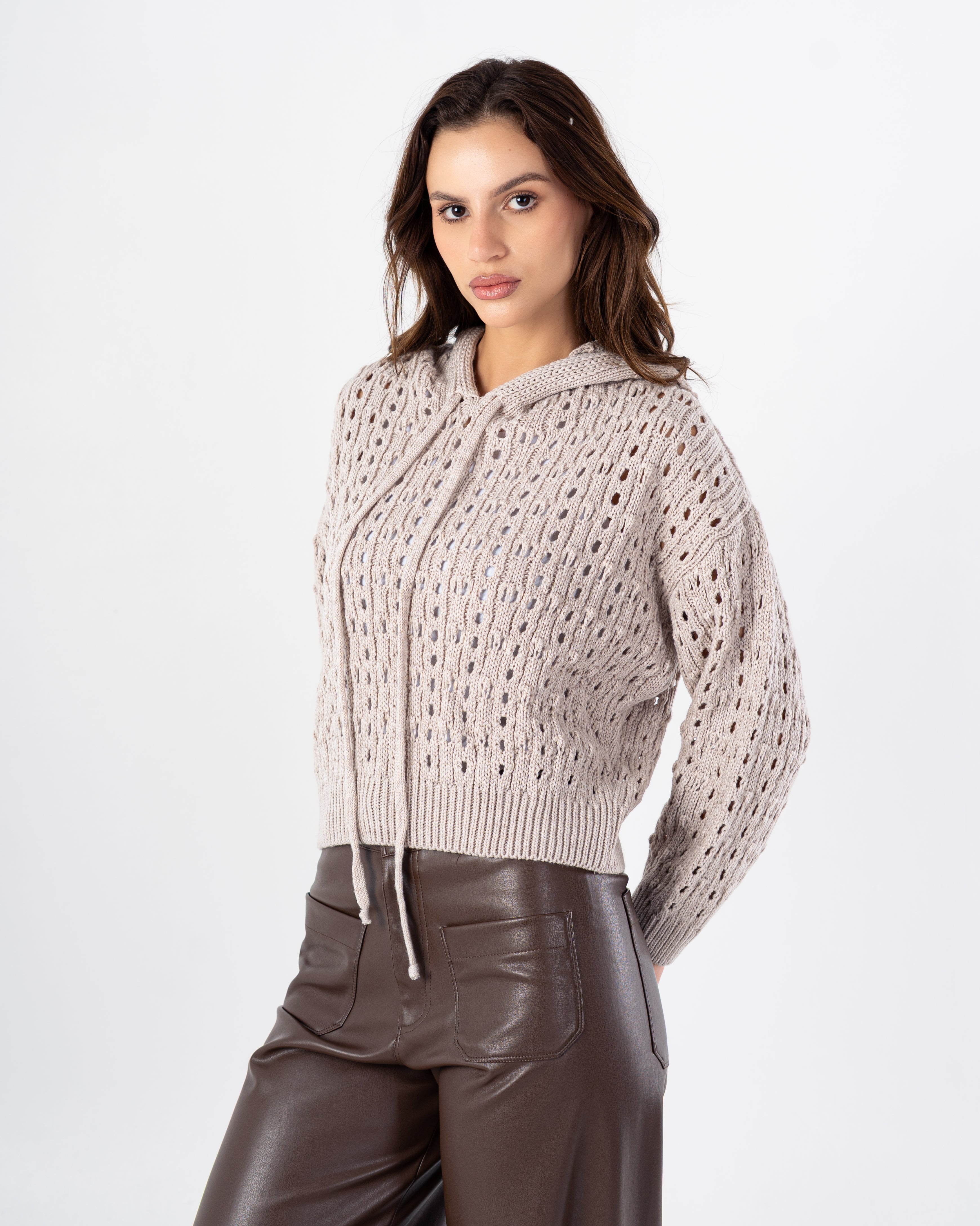 Knitwear Pullover – Hoodie (Short - With Cutouts)