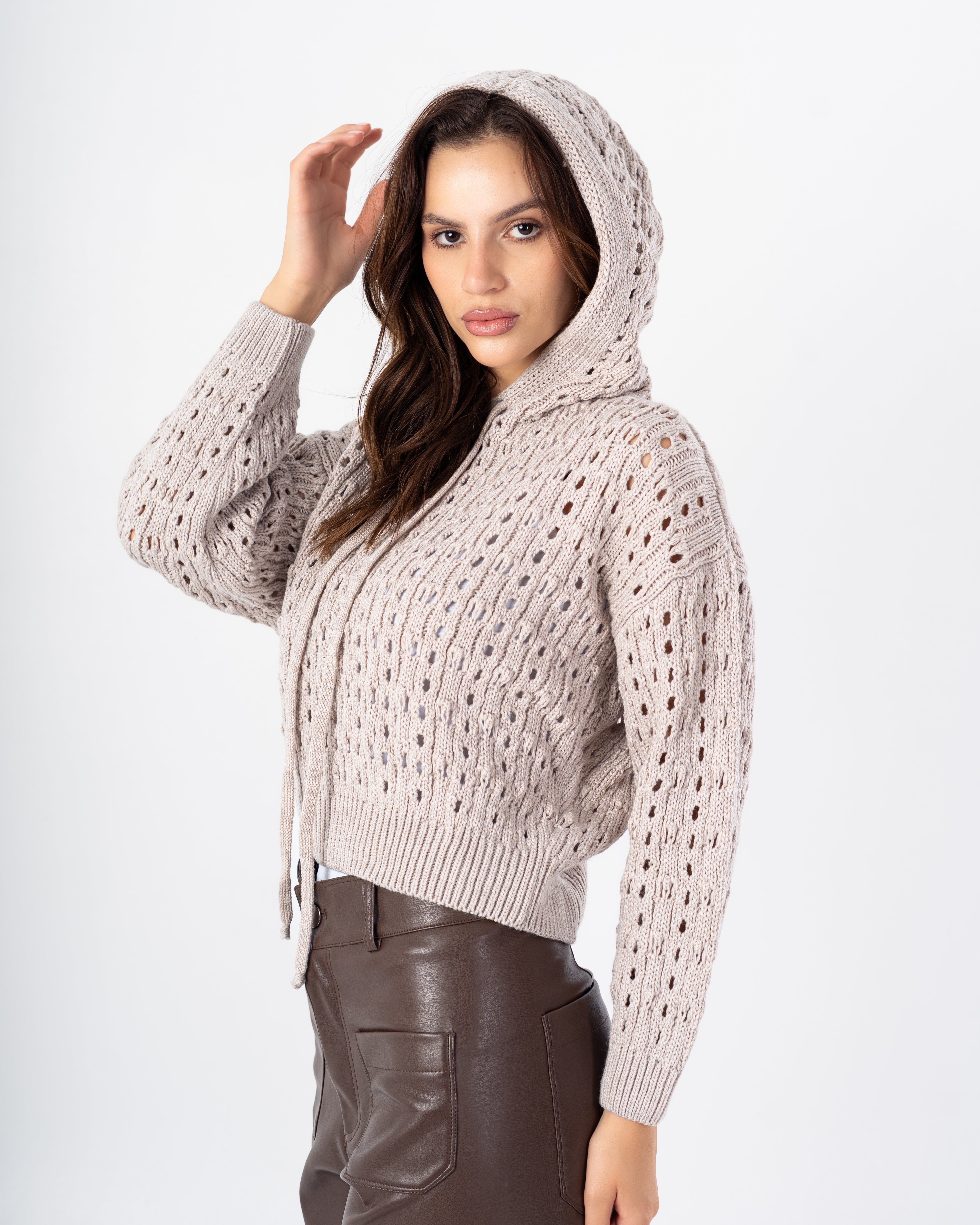 Knitwear Pullover – Hoodie (Short - With Cutouts)