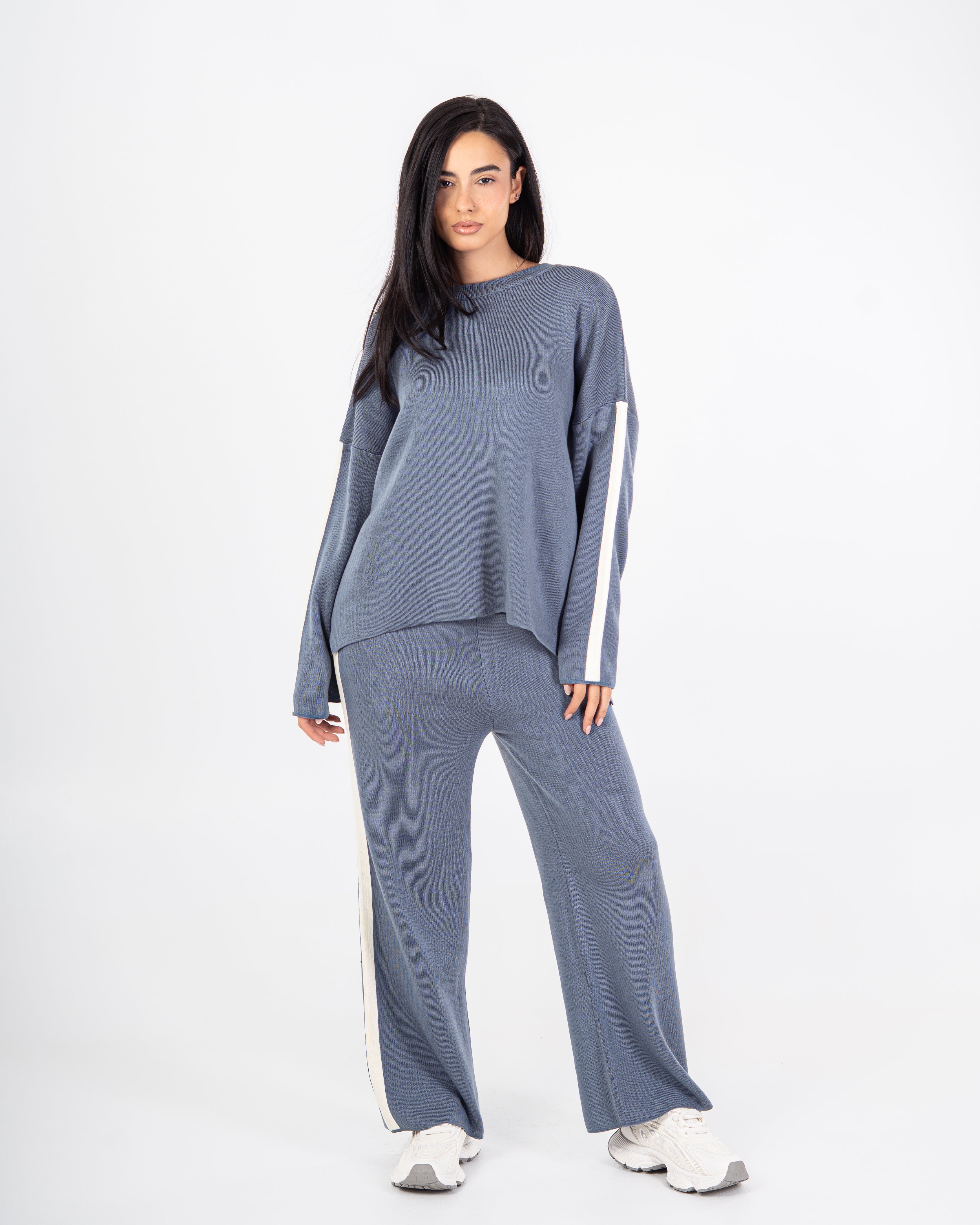Knitwear Suit – Stripe On Sleeves