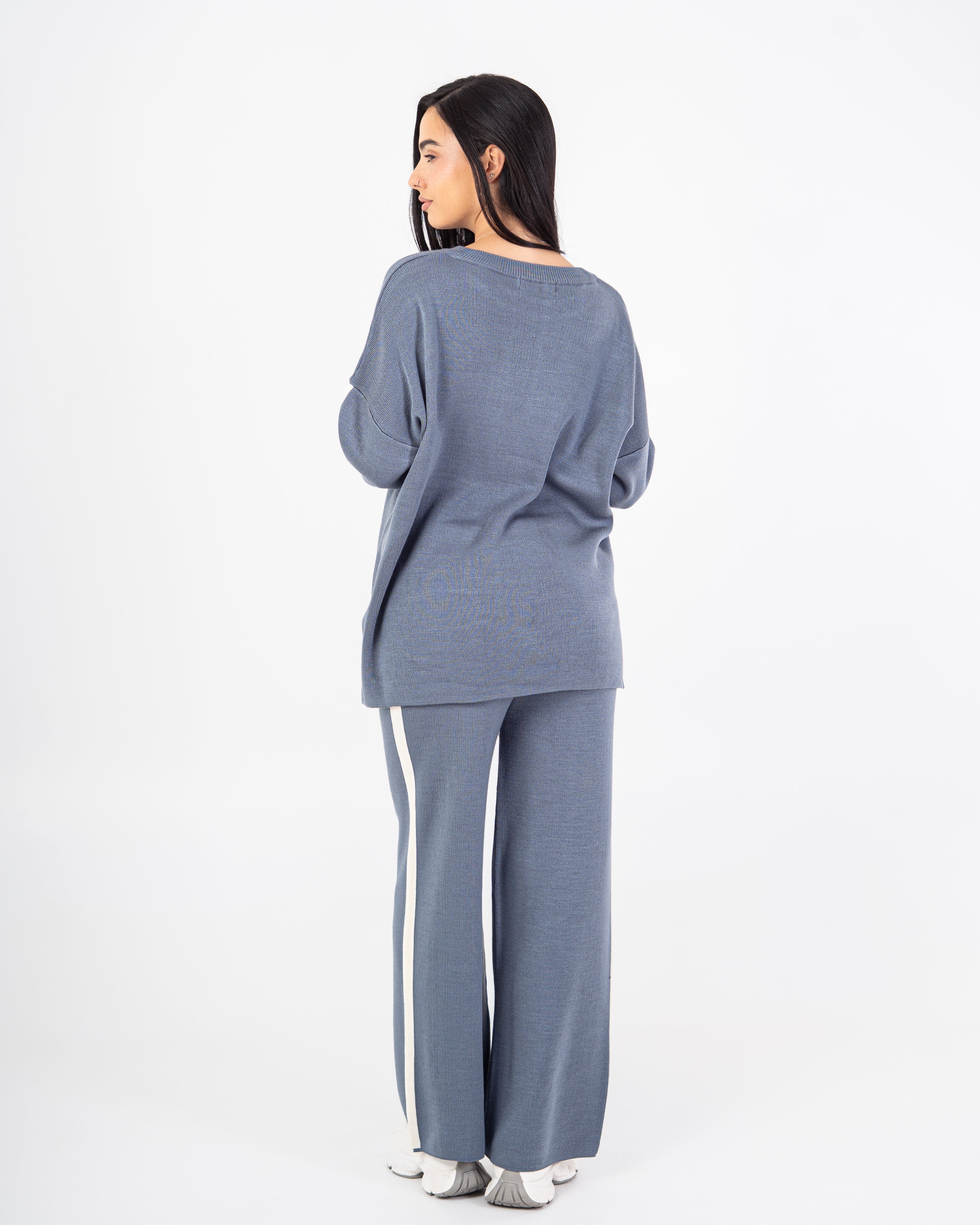 Knitwear Suit – Stripe On Sleeves