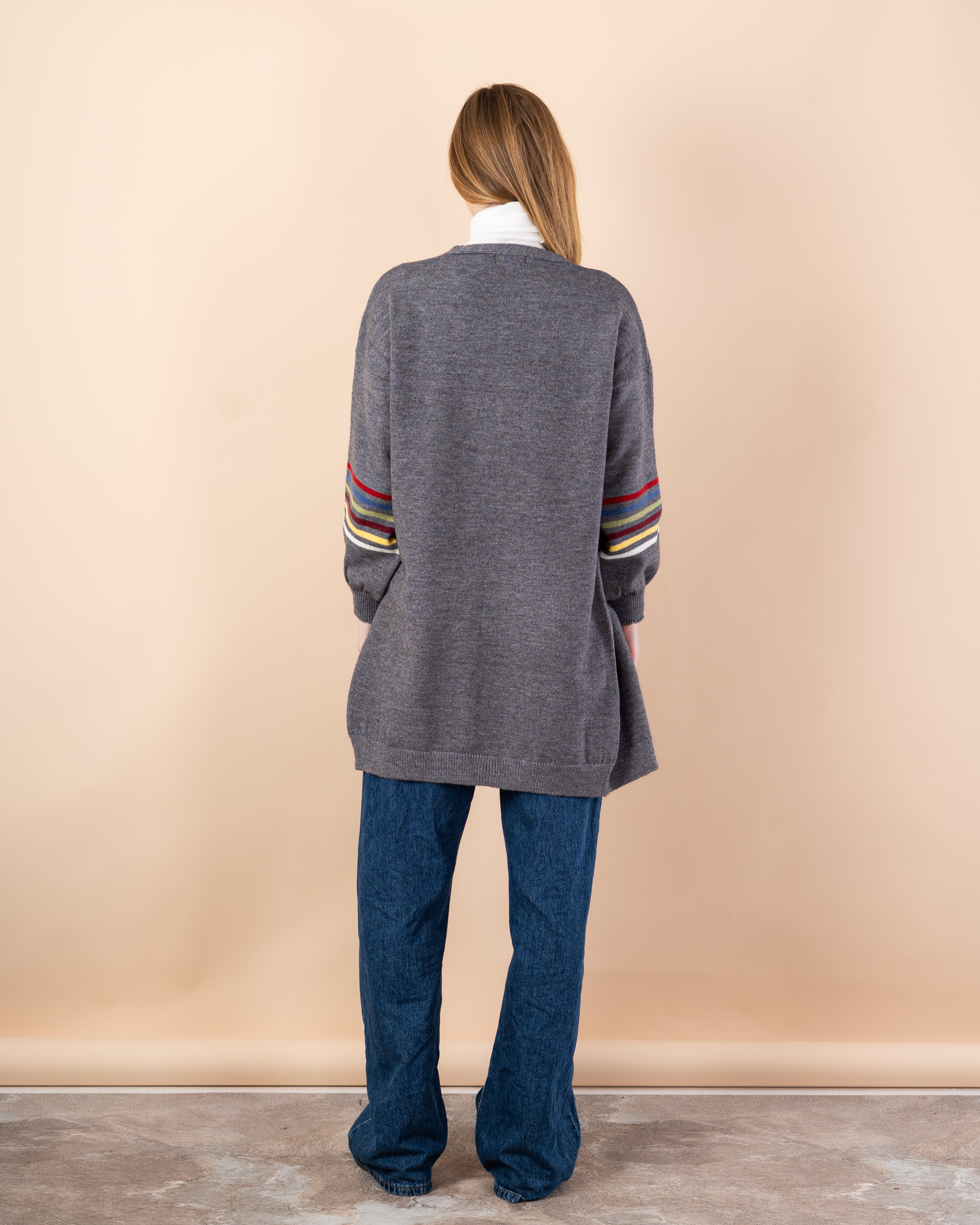 Knitted cardigan in - colors on the sleeves