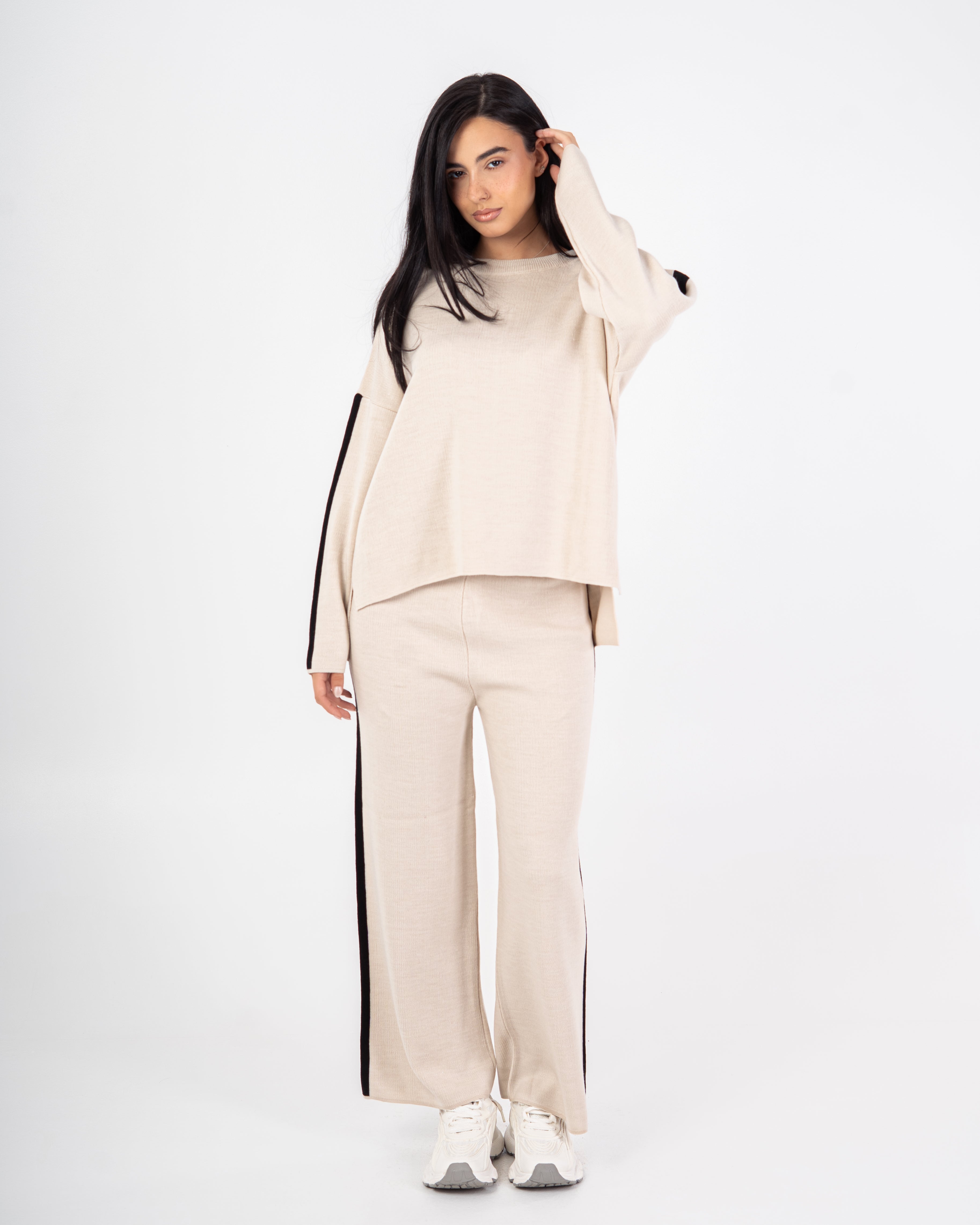 Knitwear Suit – Stripe On Sleeves