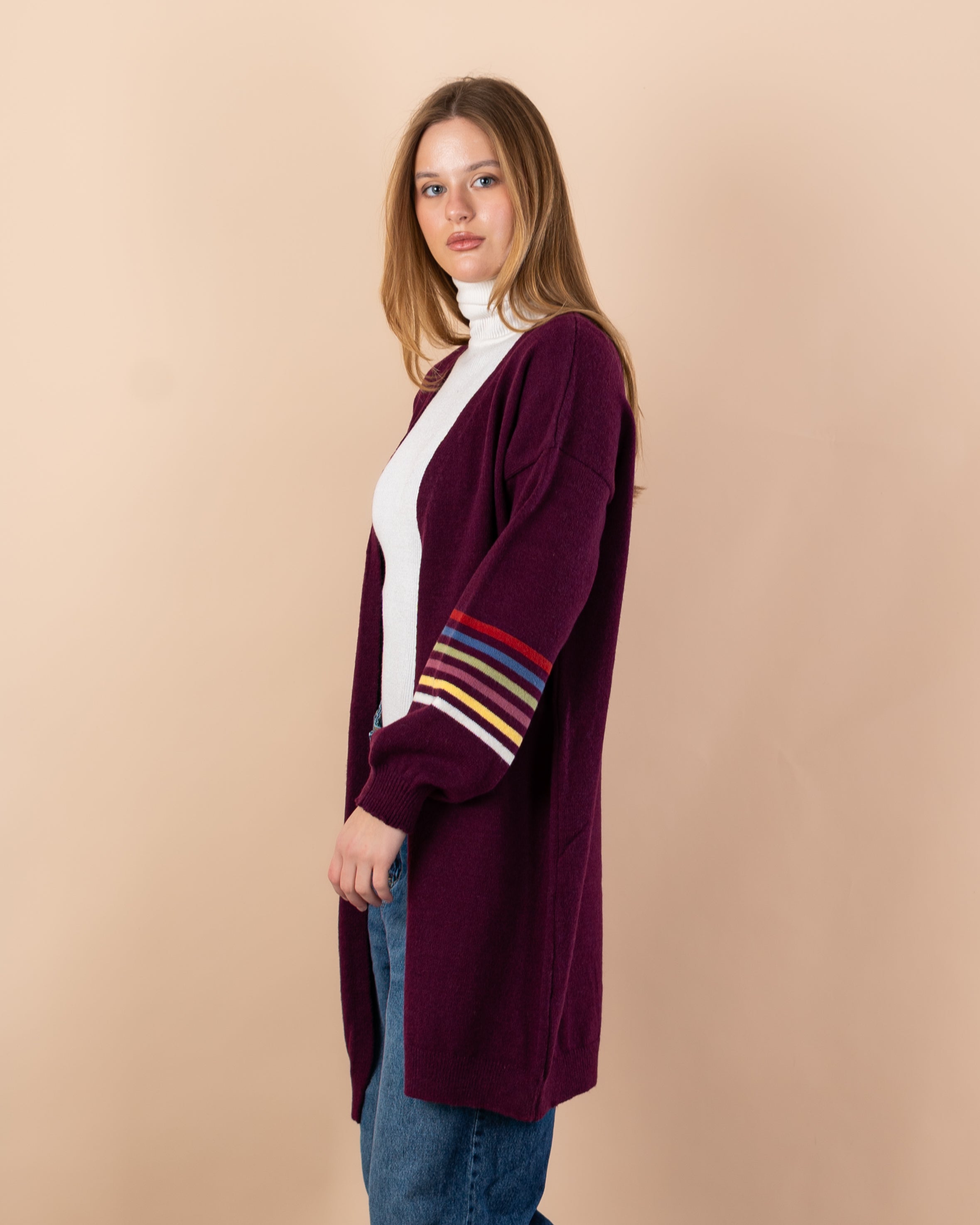 Knitted cardigan in - colors on the sleeves