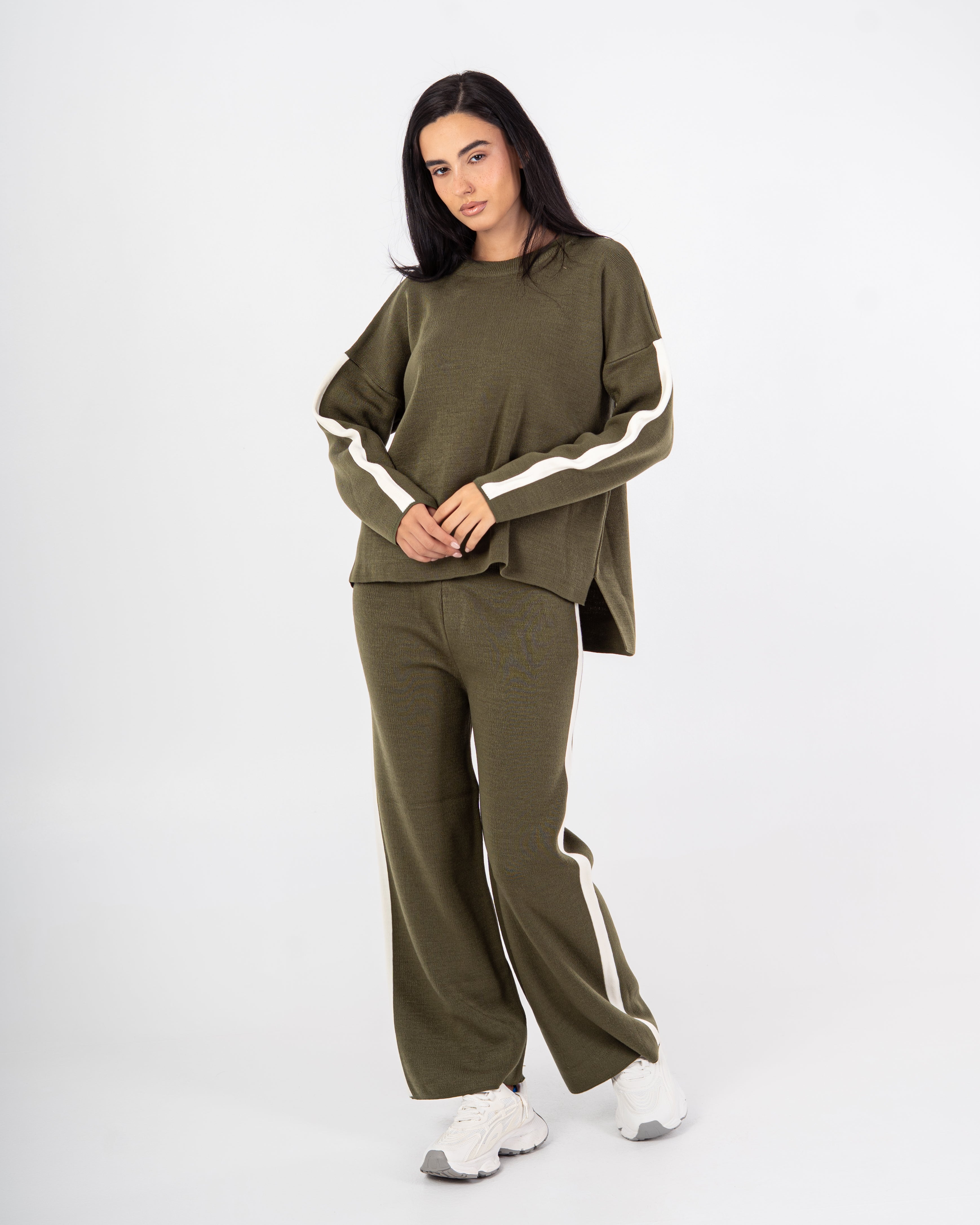 Knitwear Suit – Stripe On Sleeves