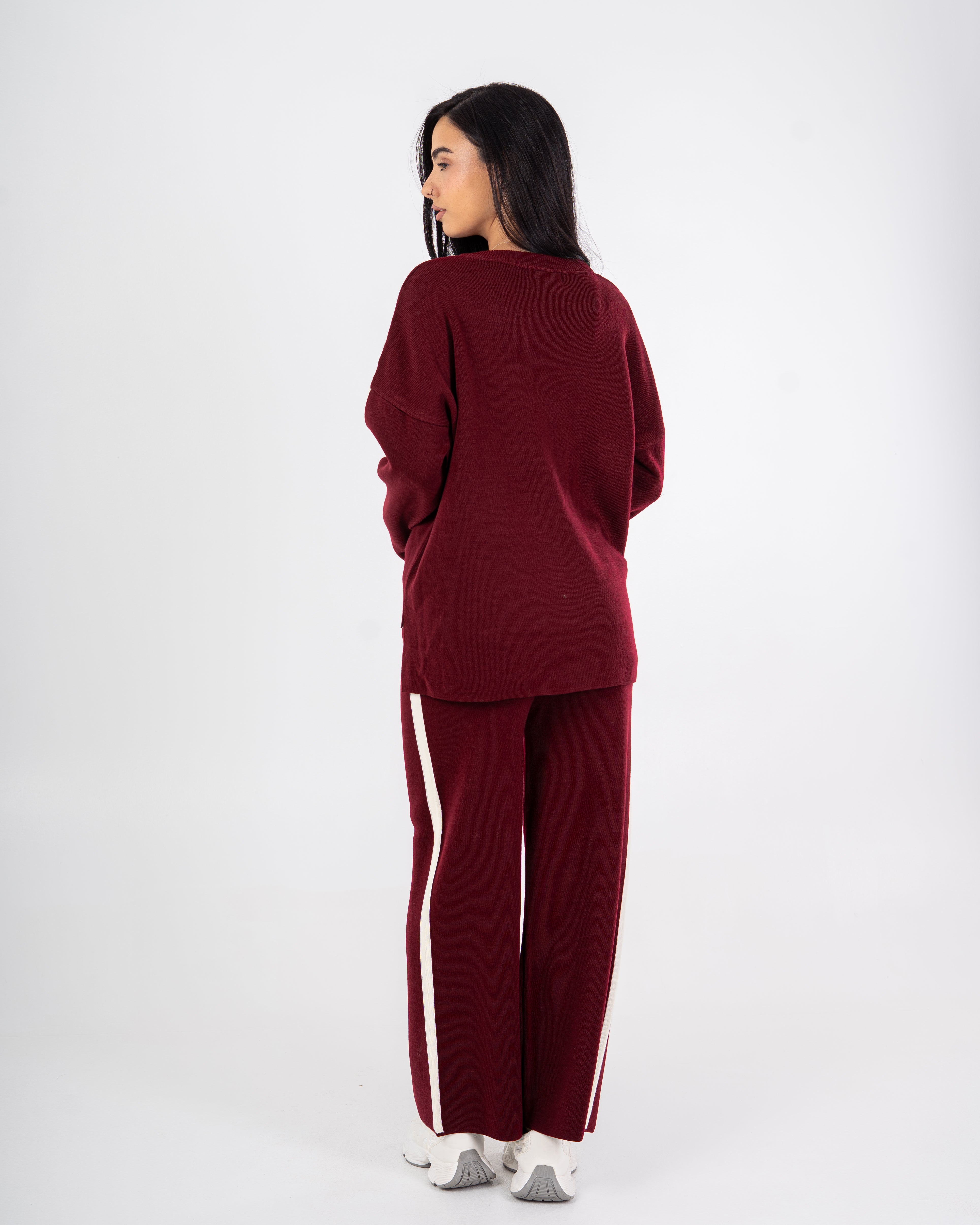 Knitwear Suit – Stripe On Sleeves