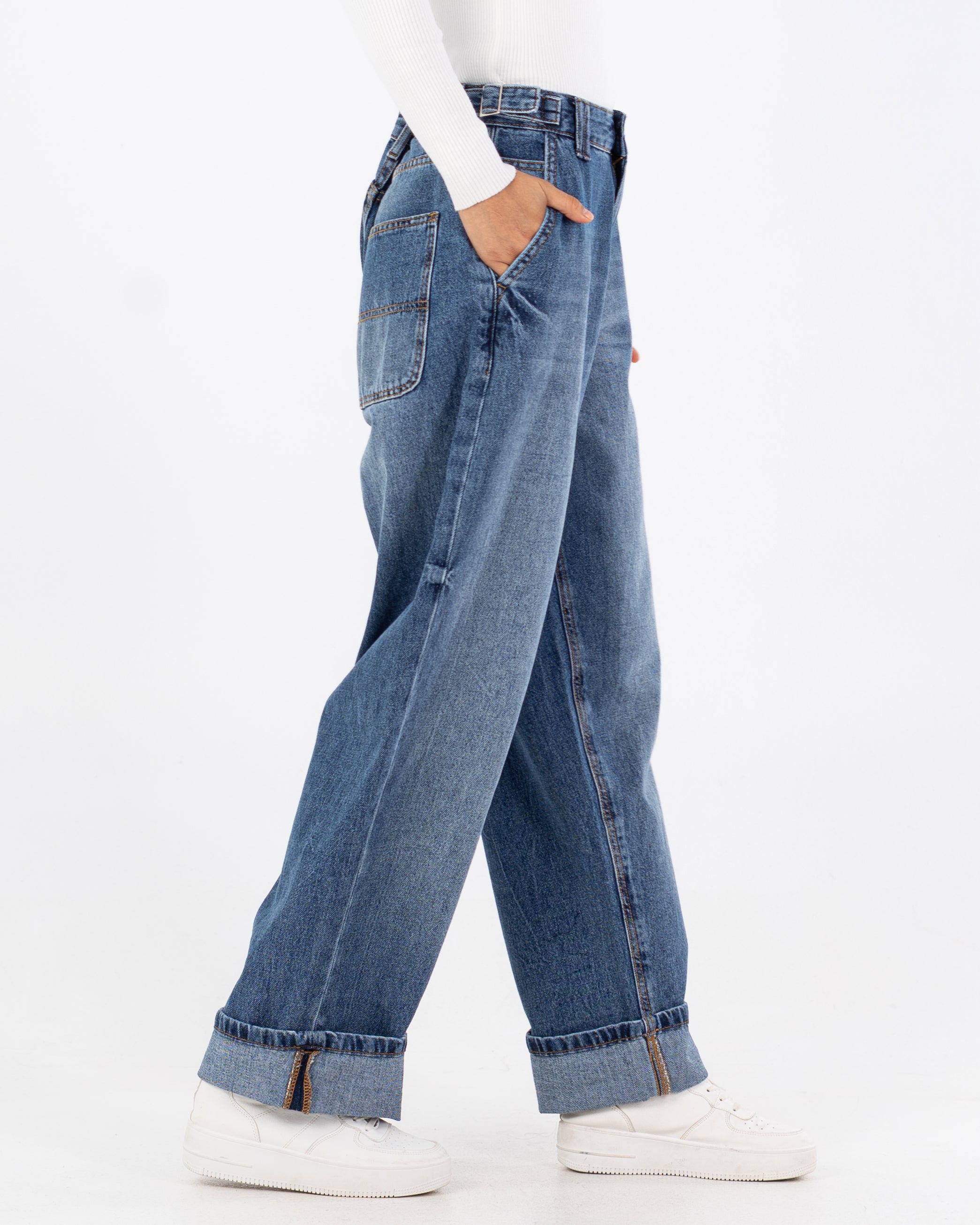 بنطلون جينز بجيوب مشقوقة