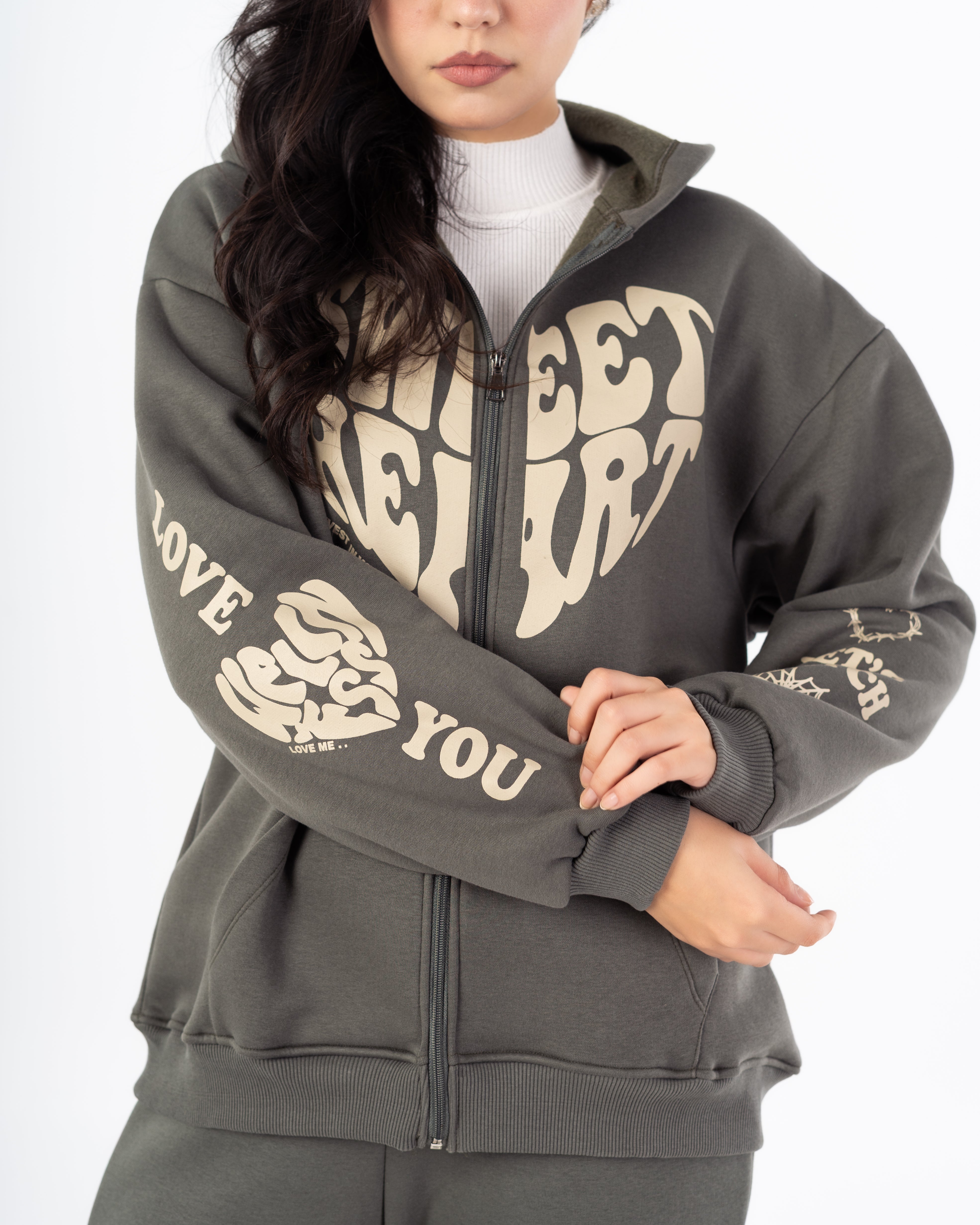 Sweatshirt – Zipper (Back And Sleeve Print)