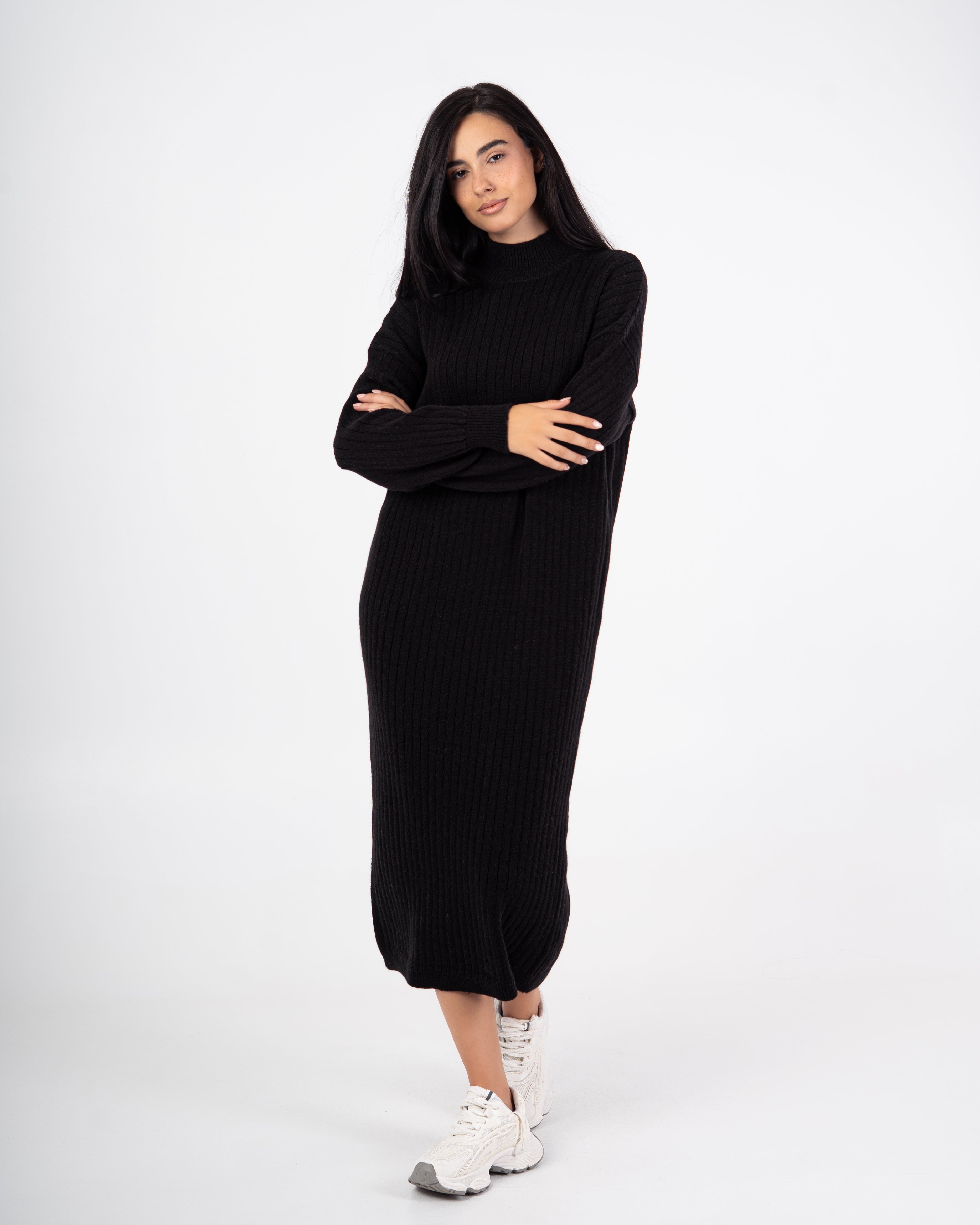 فستان محبوك - مع (رقبة على شكل حرف A)