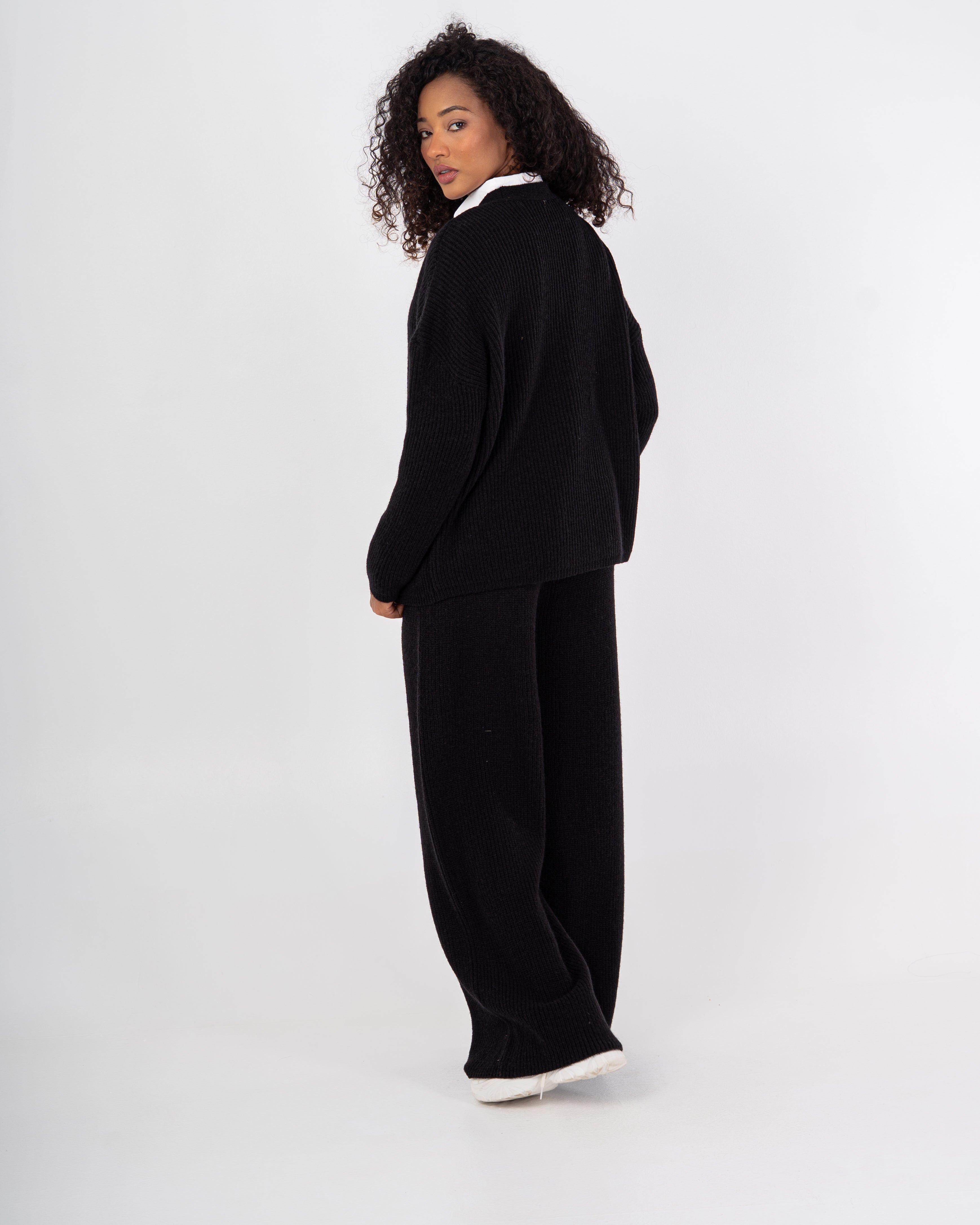 Knitwear Suit – Plain With Buttons