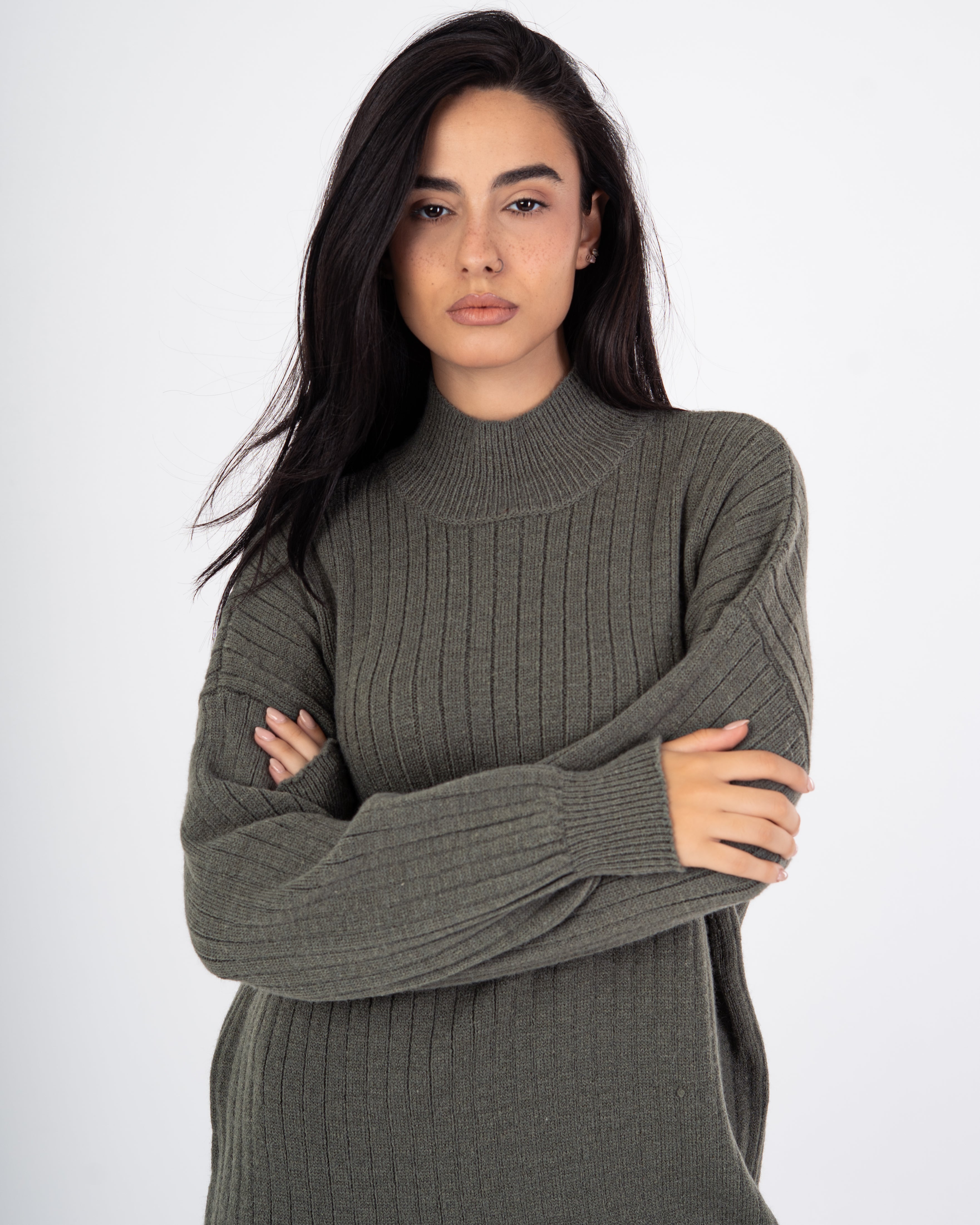 فستان محبوك - مع (رقبة على شكل حرف A)