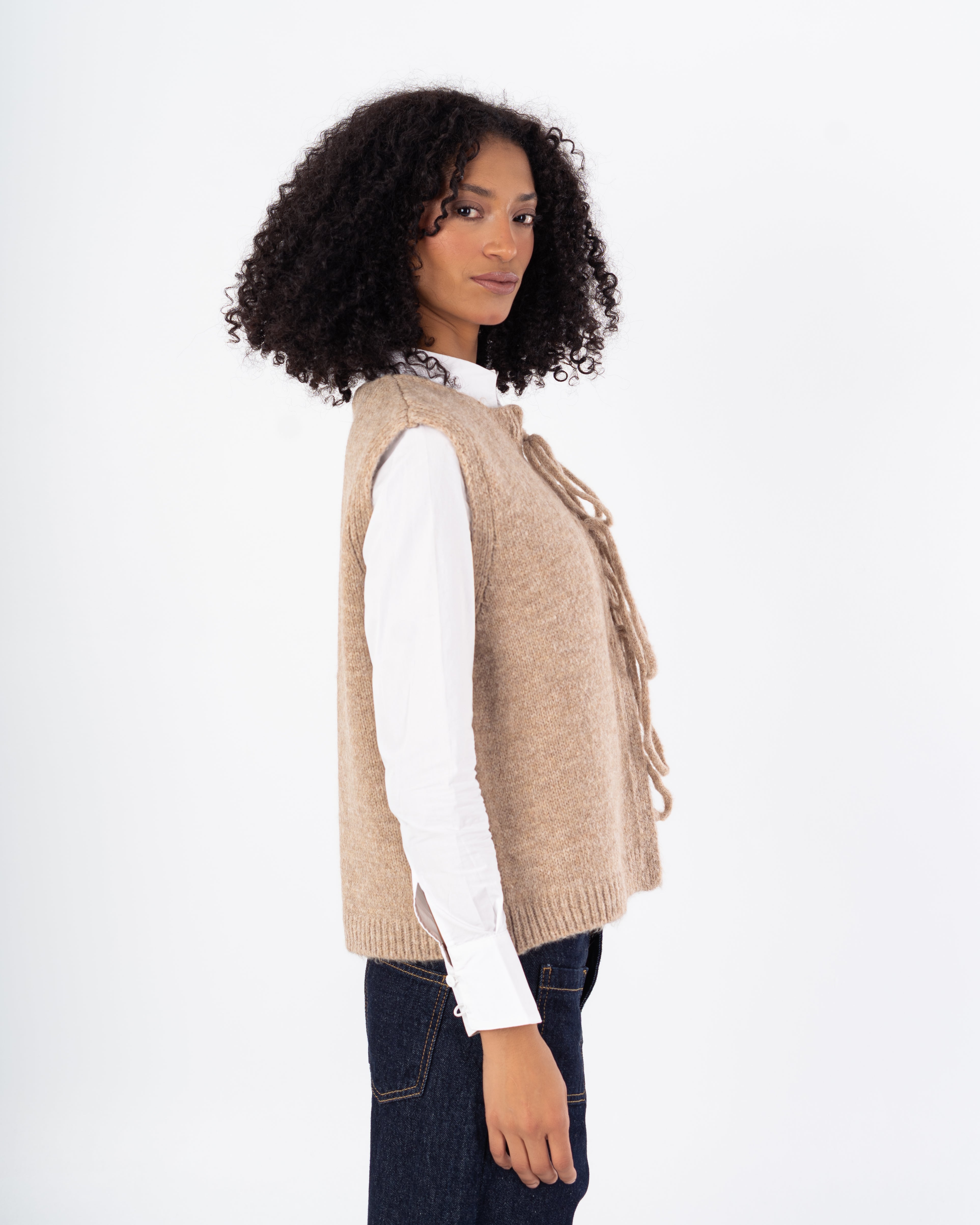 صدرية مفتوحة – ربطة صدر (عادية)