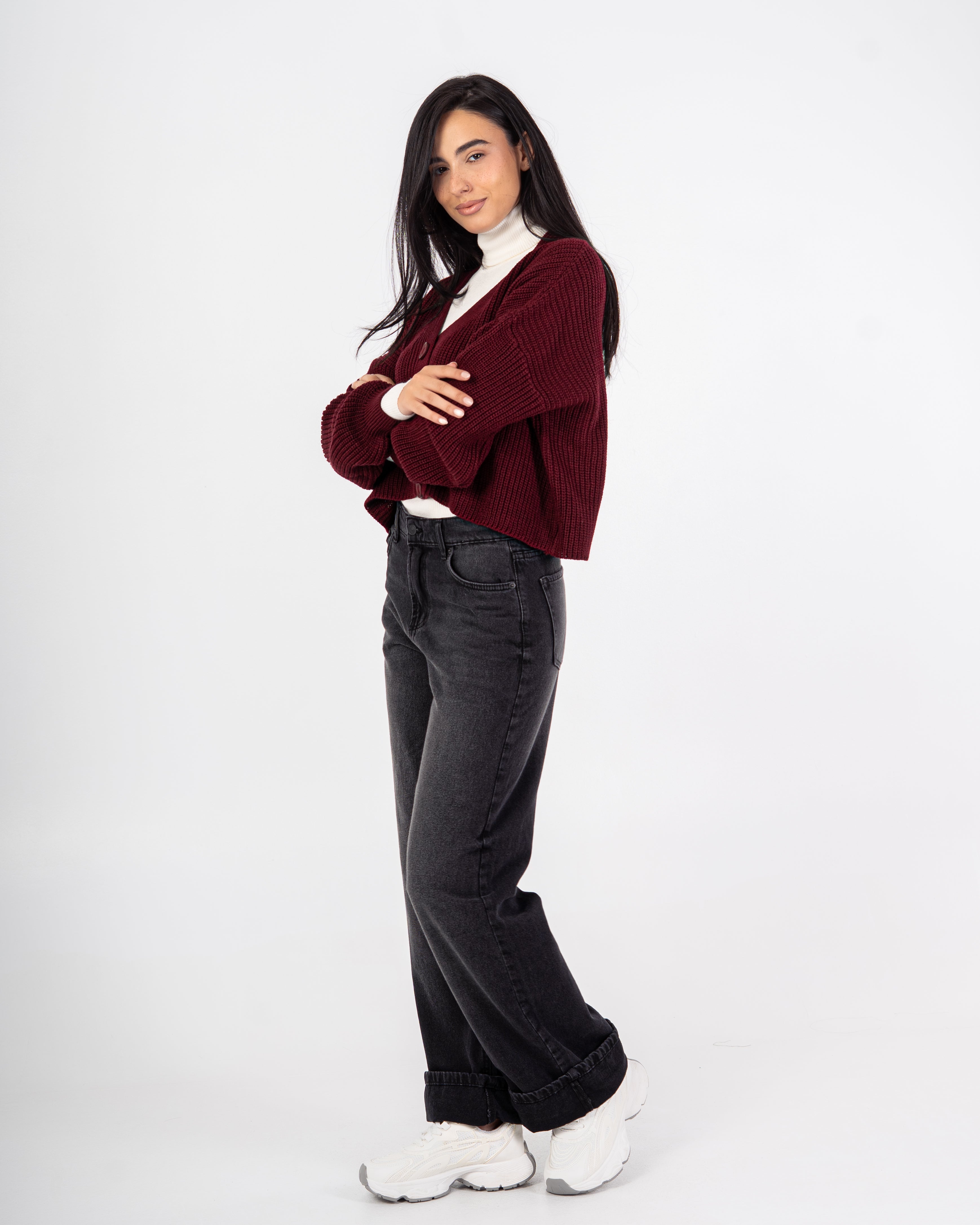 Short Knitwear Cardigan – Three Buttons