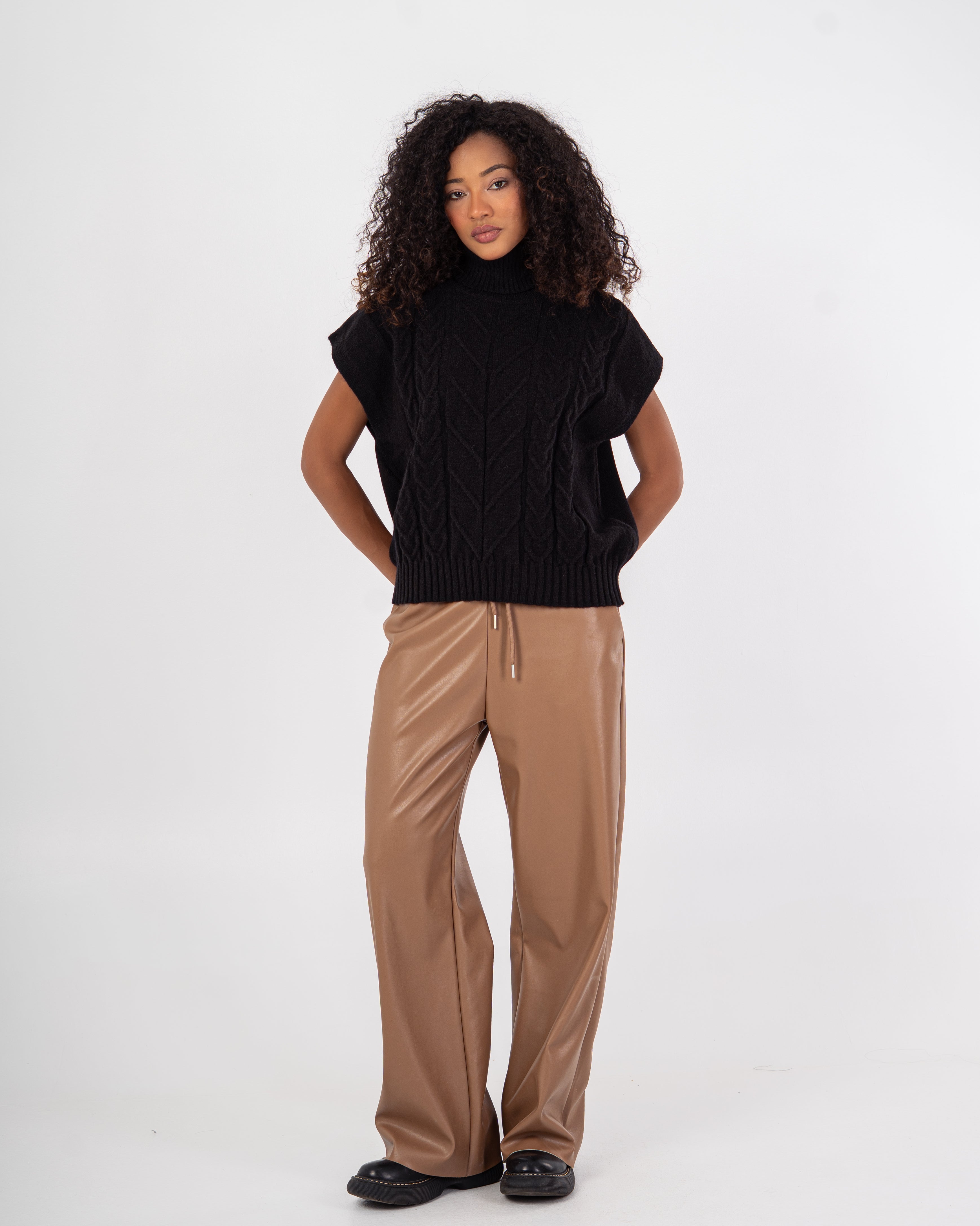 Knitwear Vest – Ribbed Pattern Design