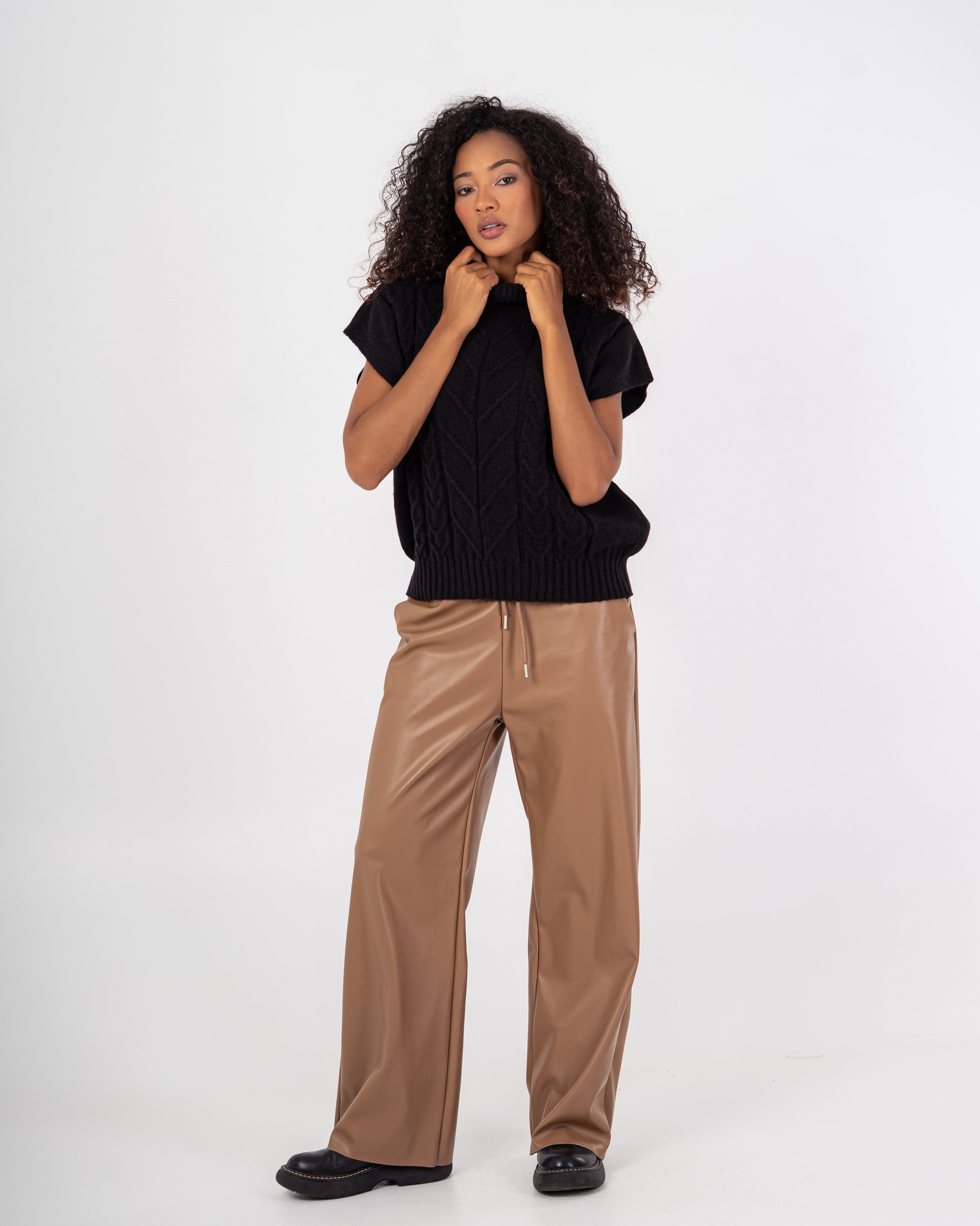 Knitwear Vest – Ribbed Pattern Design