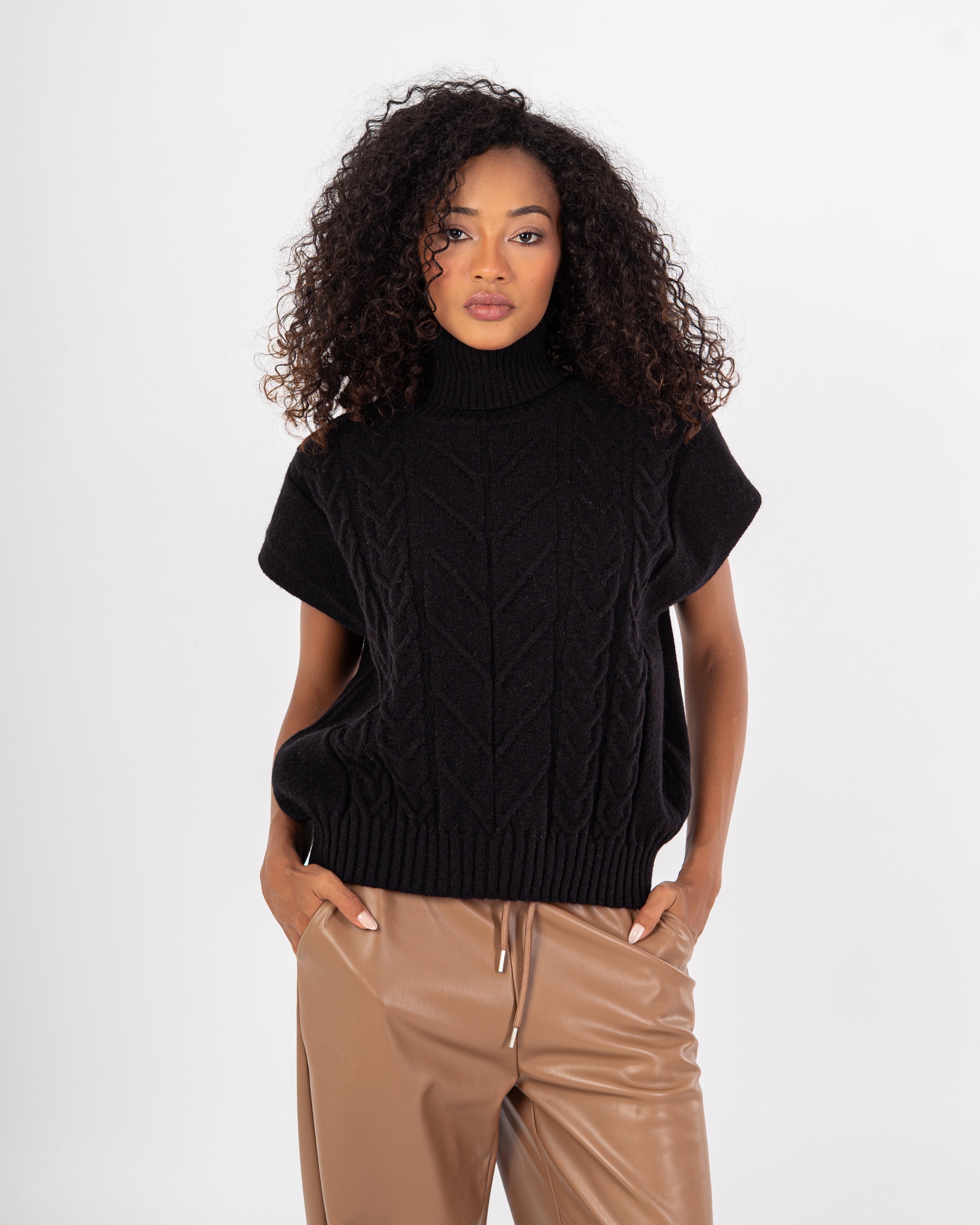 Knitwear Vest – Ribbed Pattern Design