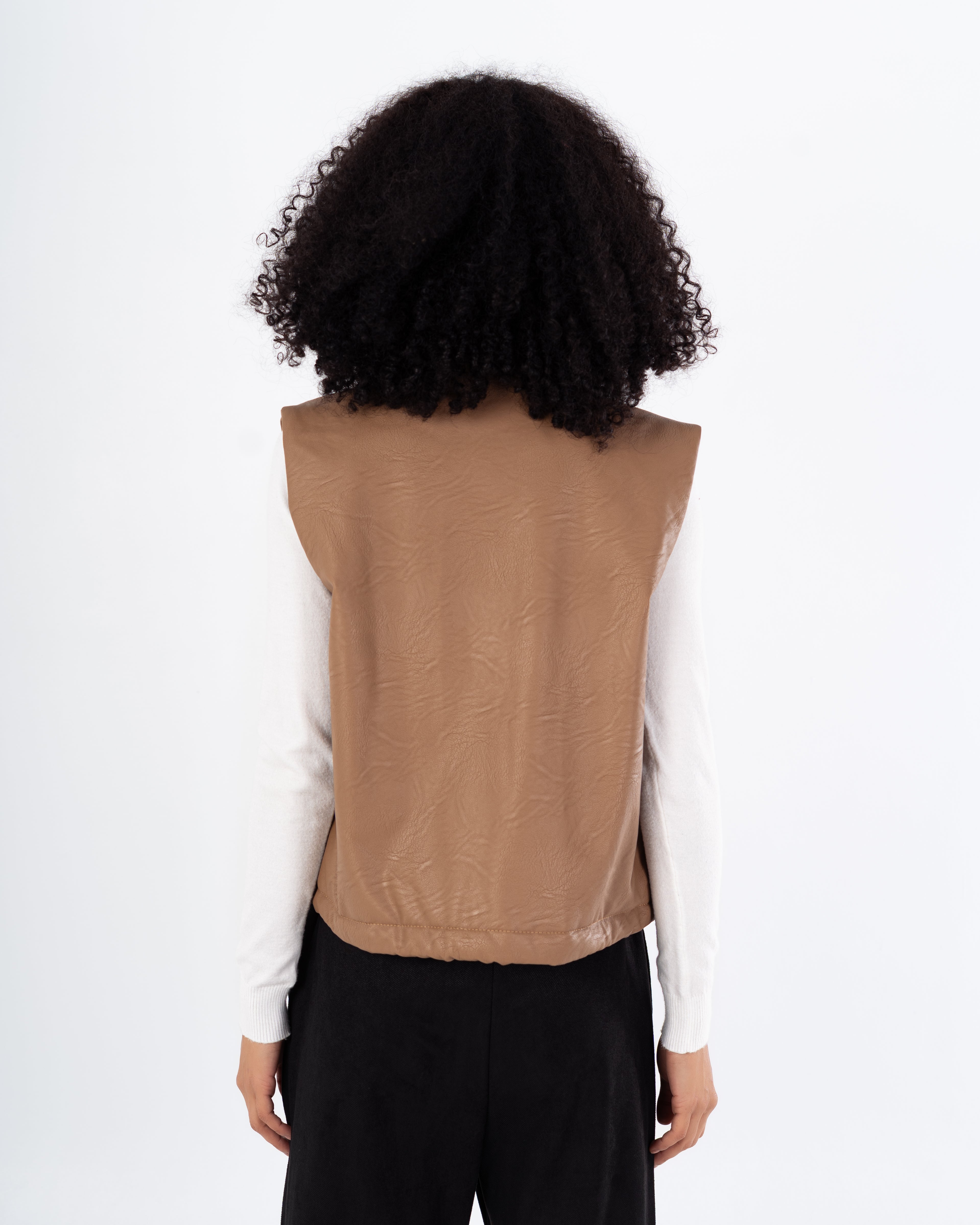 سترة جلدية قصيرة سادة – جيبان