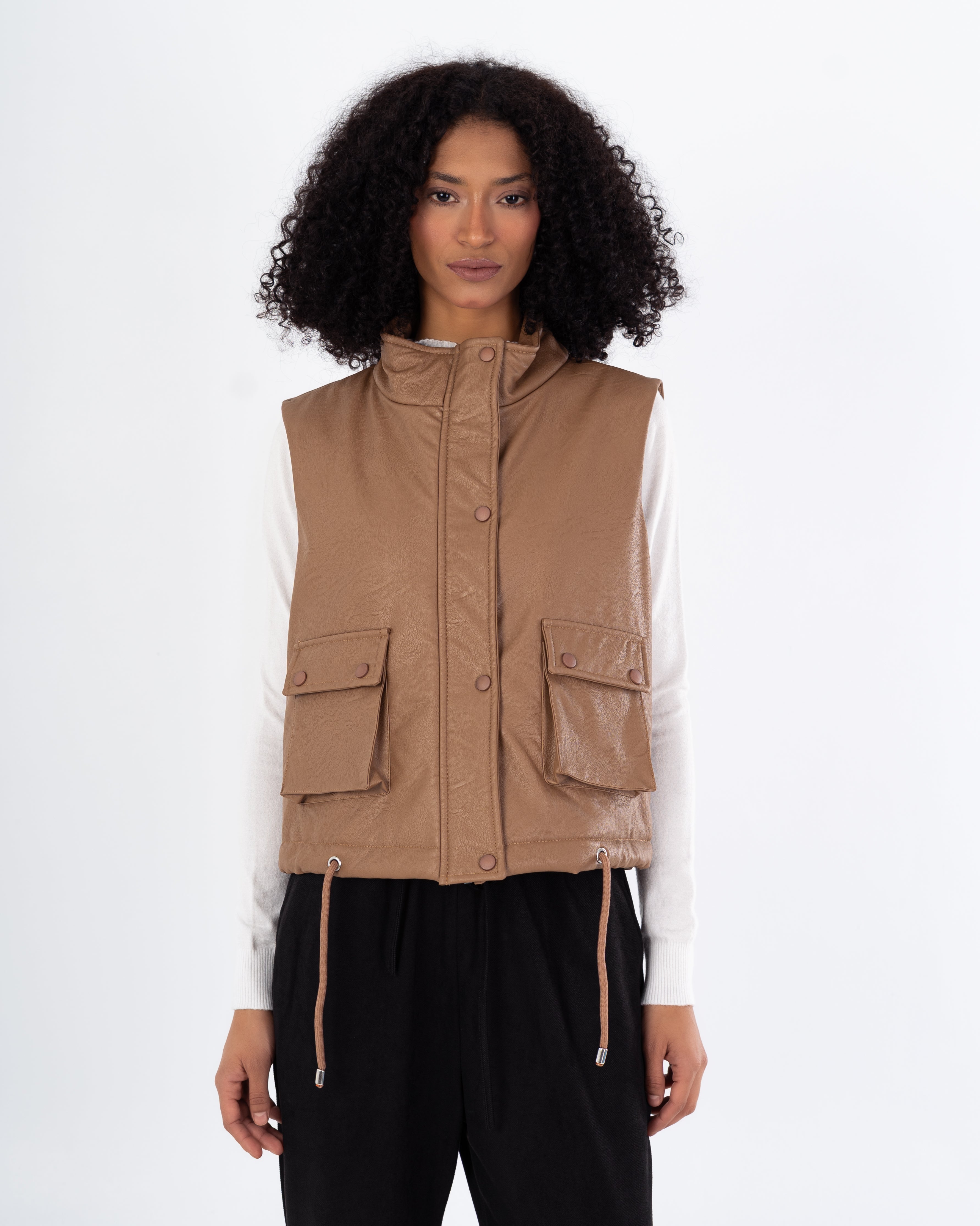 سترة جلدية قصيرة سادة – جيبان