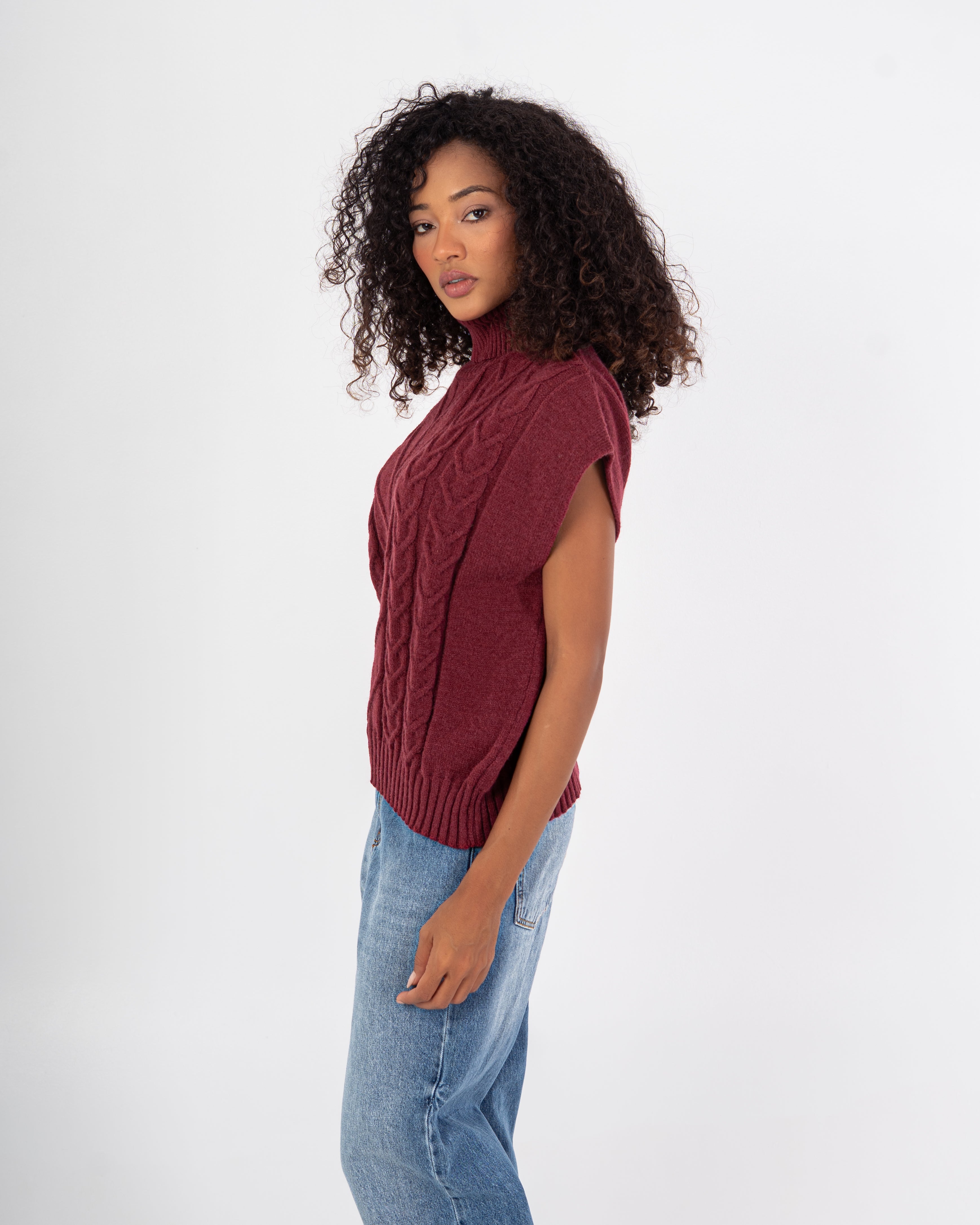 Knitwear Vest – Ribbed Pattern Design