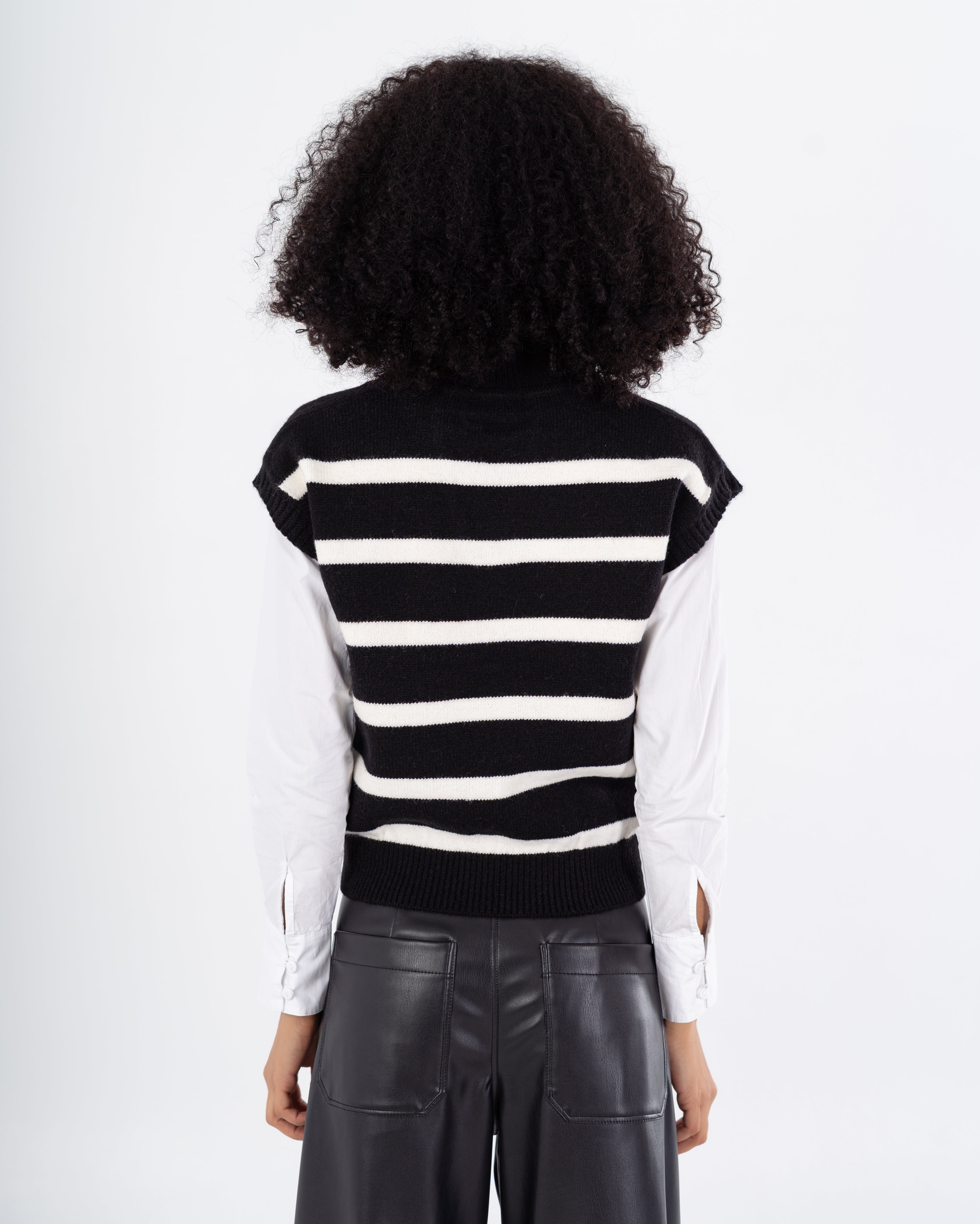 سترة محبوكة - رقبة مدورة (خطوط أفقية)