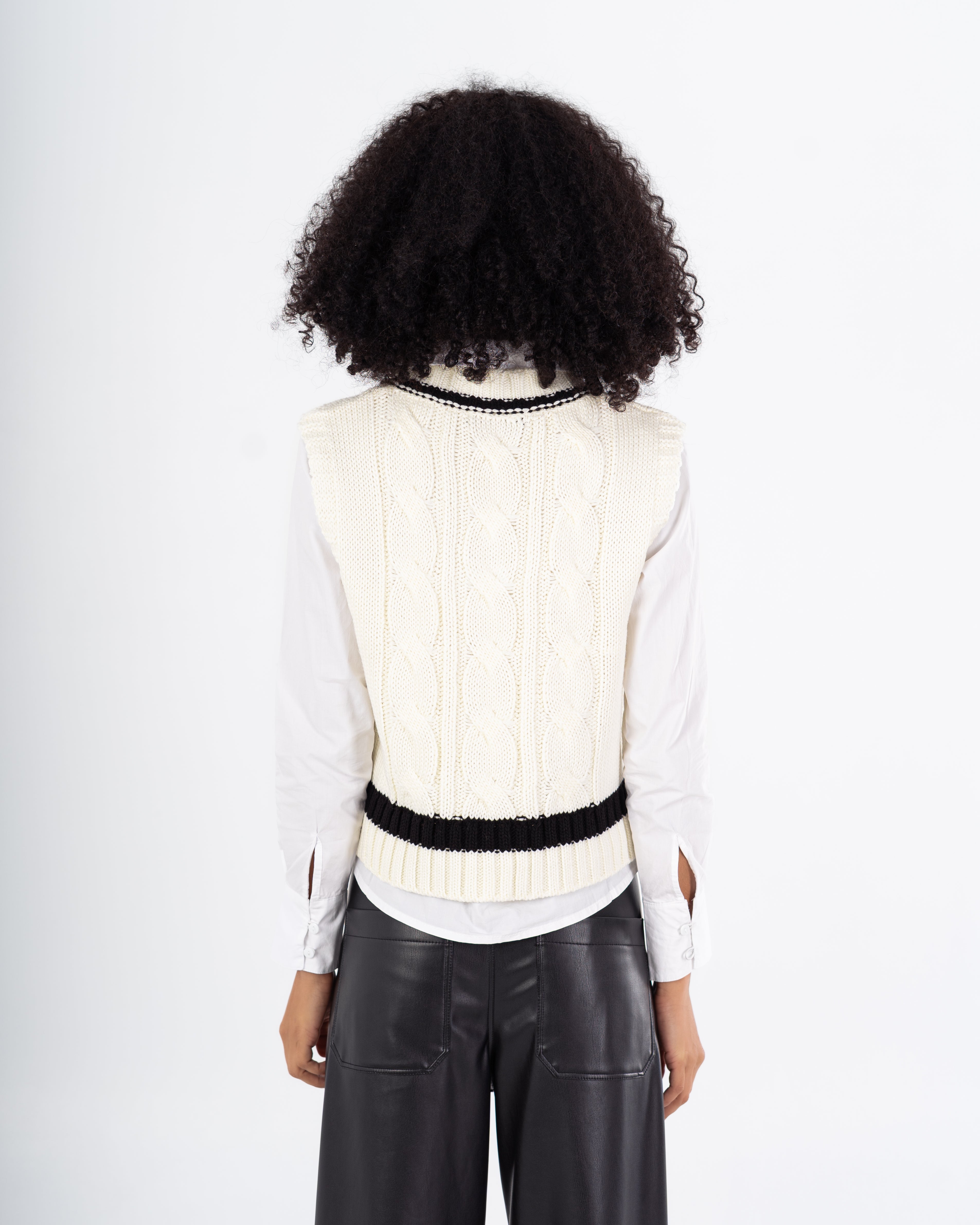 سترة محبوكة – مخططة في المنتصف (الخصر)