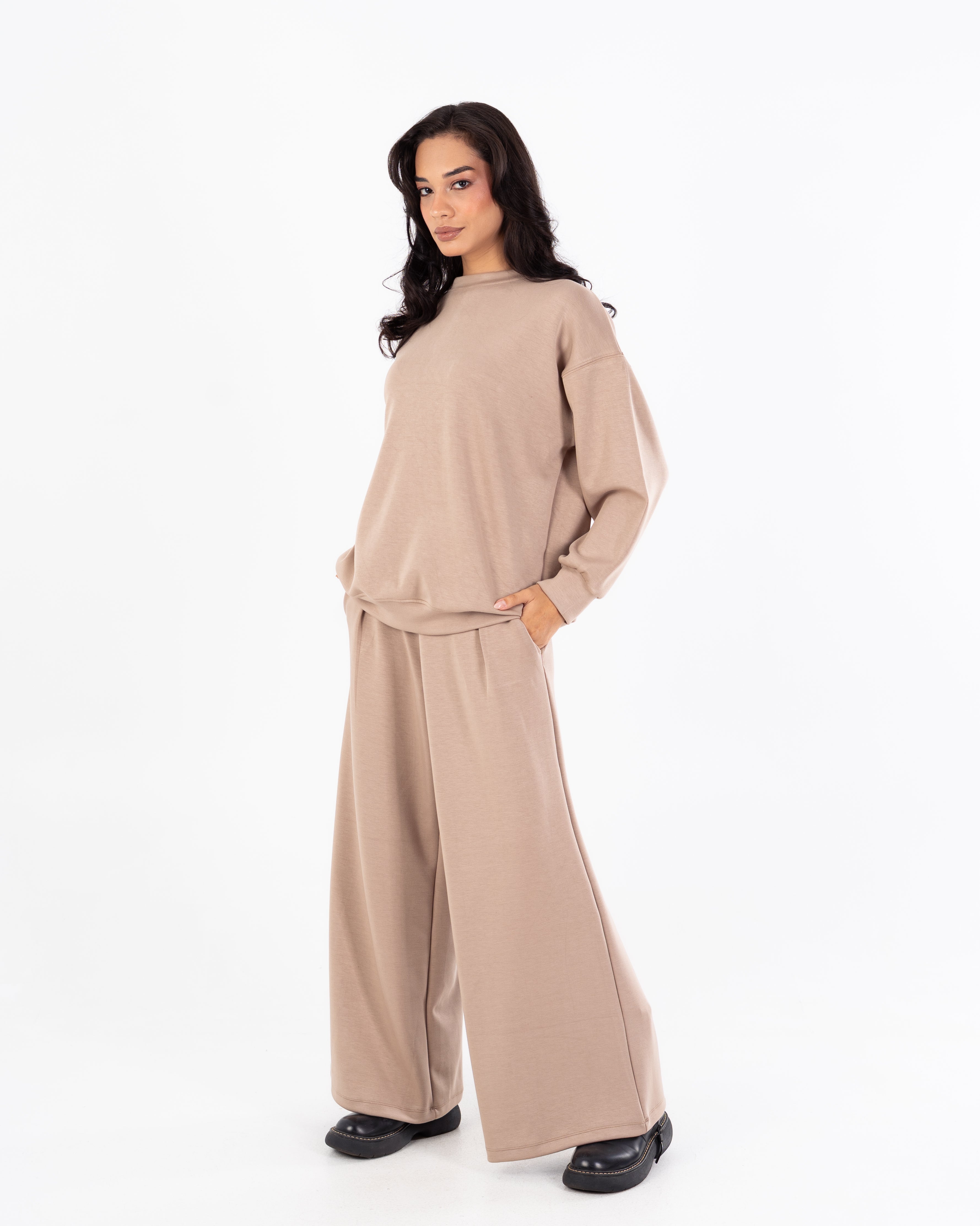 سويت شيرت برقبة دائرية - سادة طويلة (حافة مرنة)