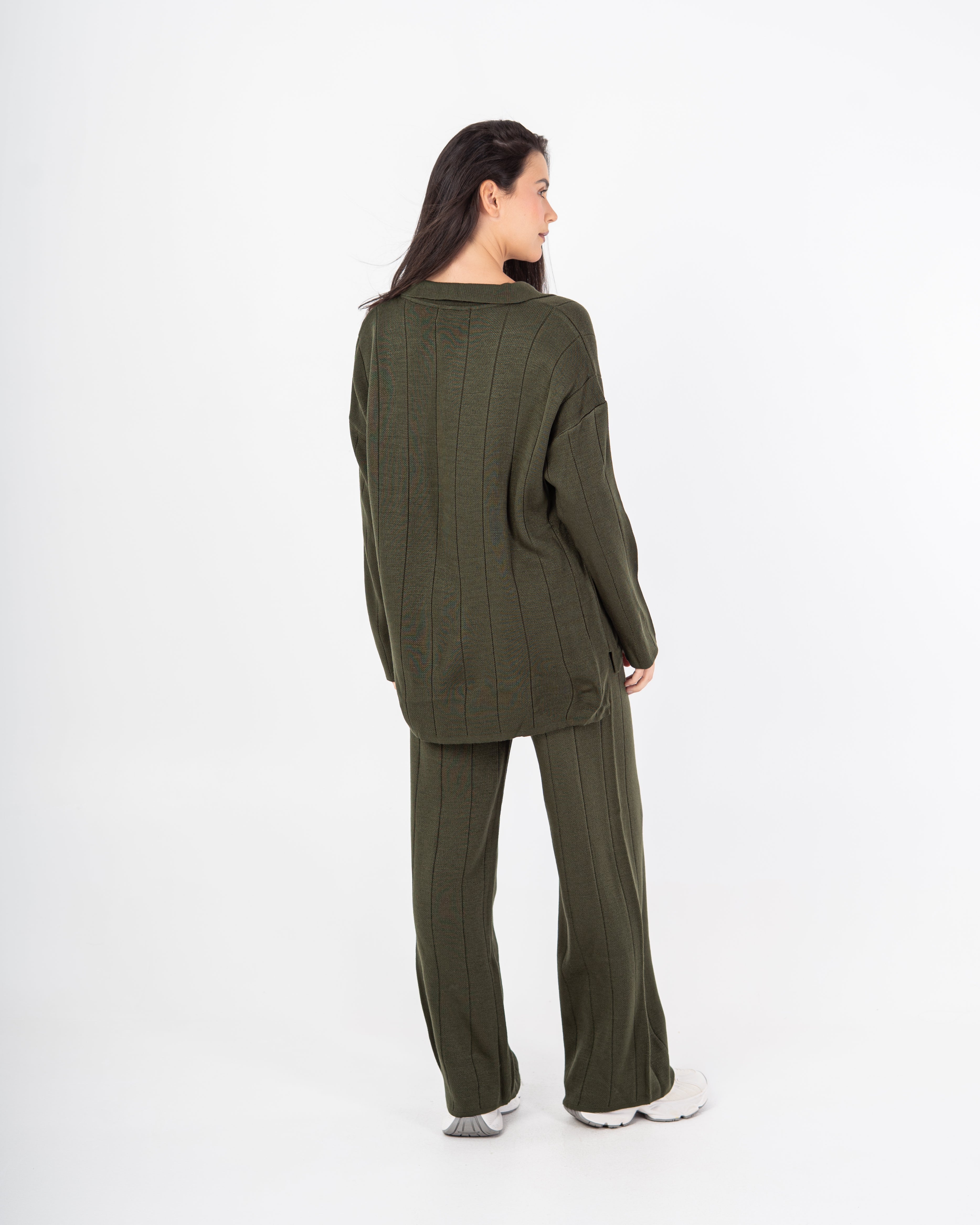 بدلة محبوكة سادة (مع ياقة)