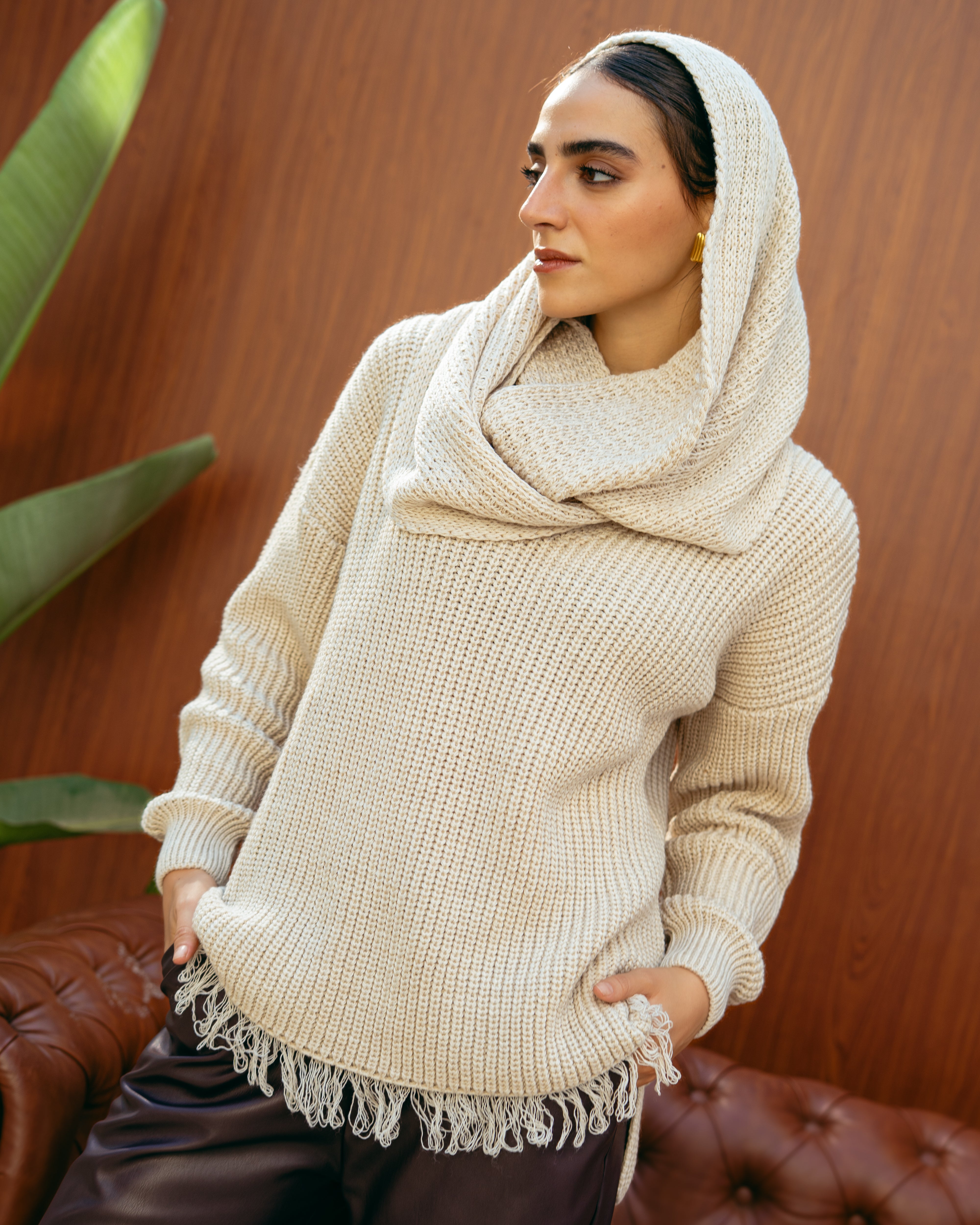 Knitwear Pullover – Plain With Scarf