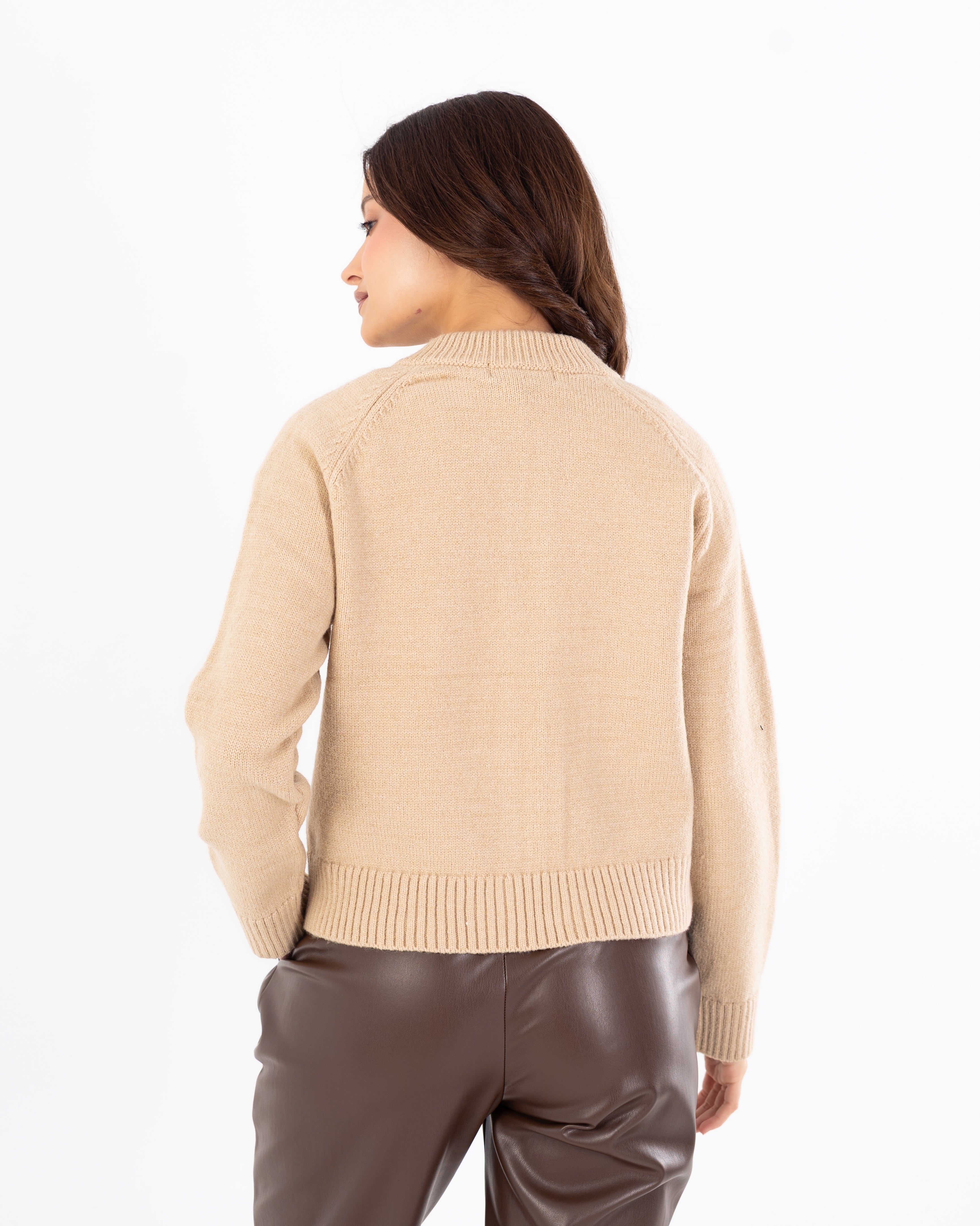 Short Cardigan – Simple Shoulder Embroidery