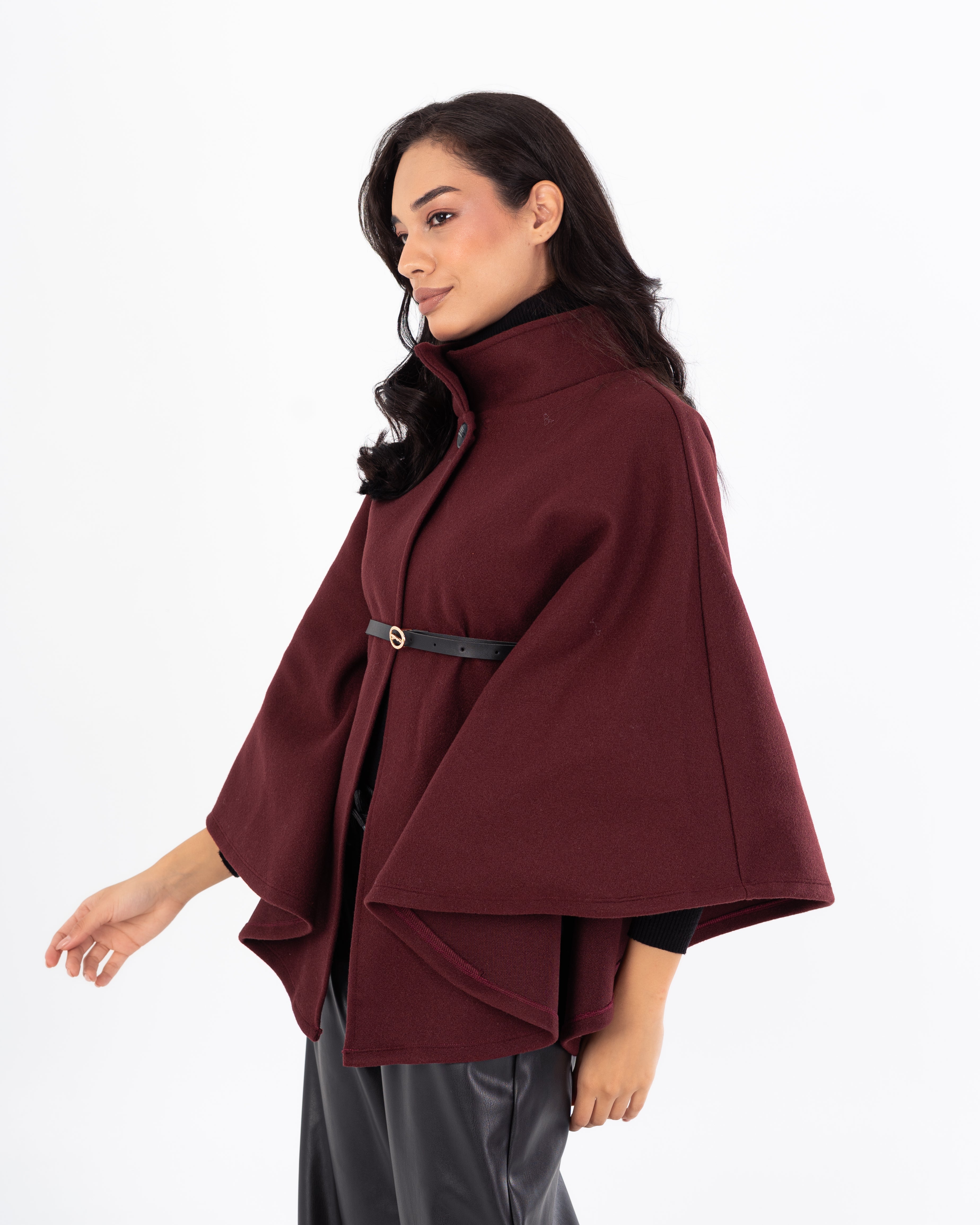 بلوفر بدون أكمام مع حزام