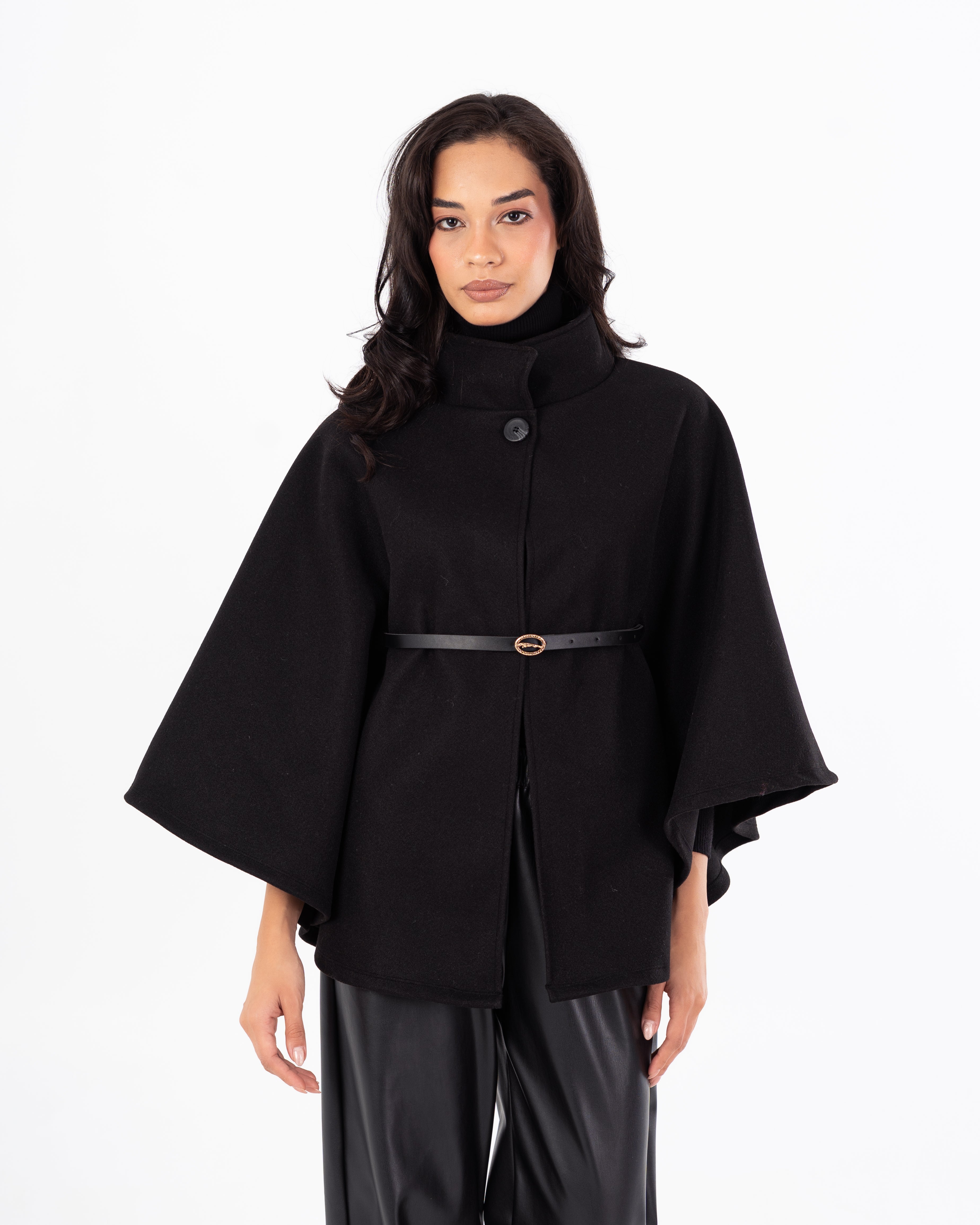 بلوفر بدون أكمام مع حزام