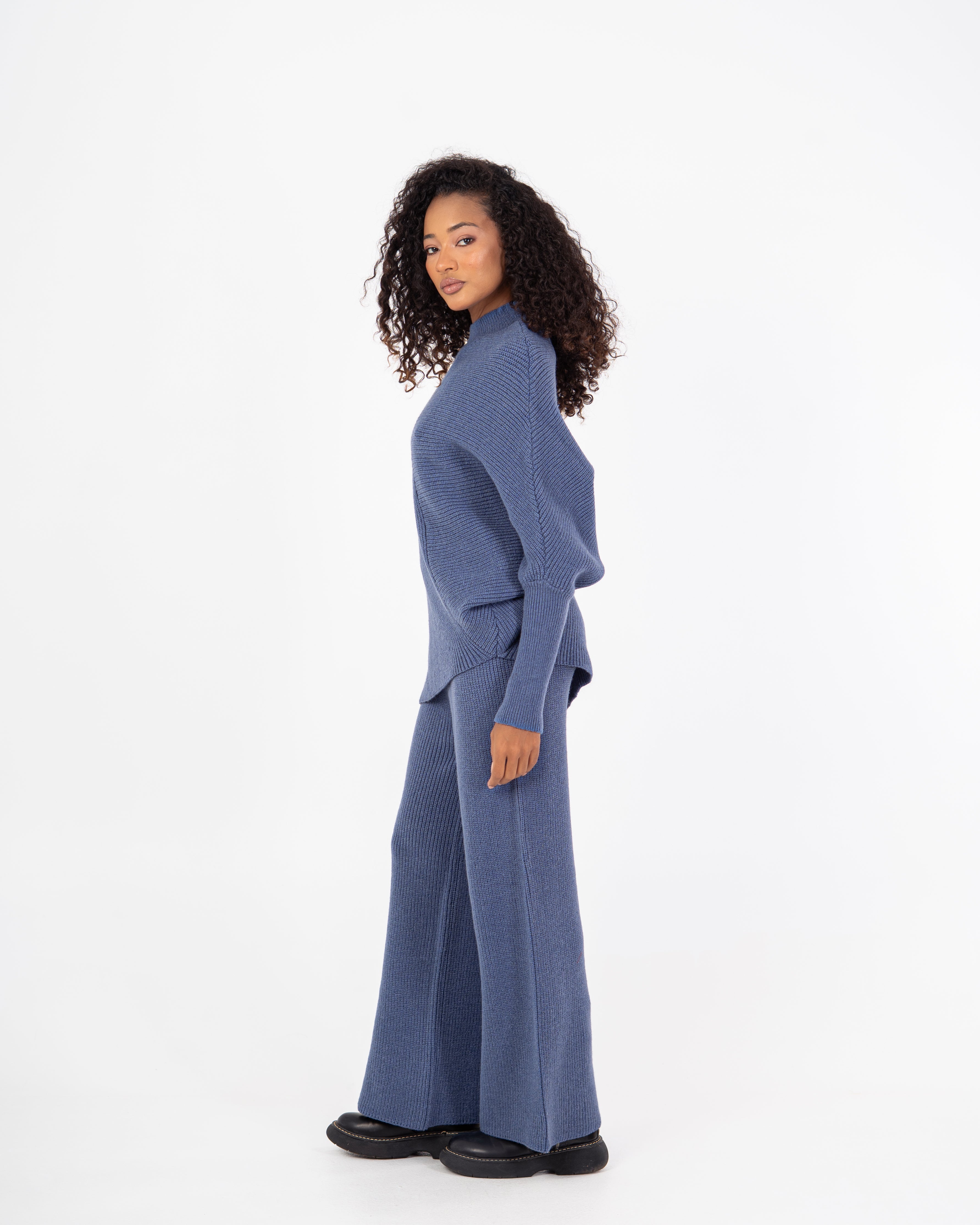 سويت شيرت محبوك – سادة (بلوفر طويل)