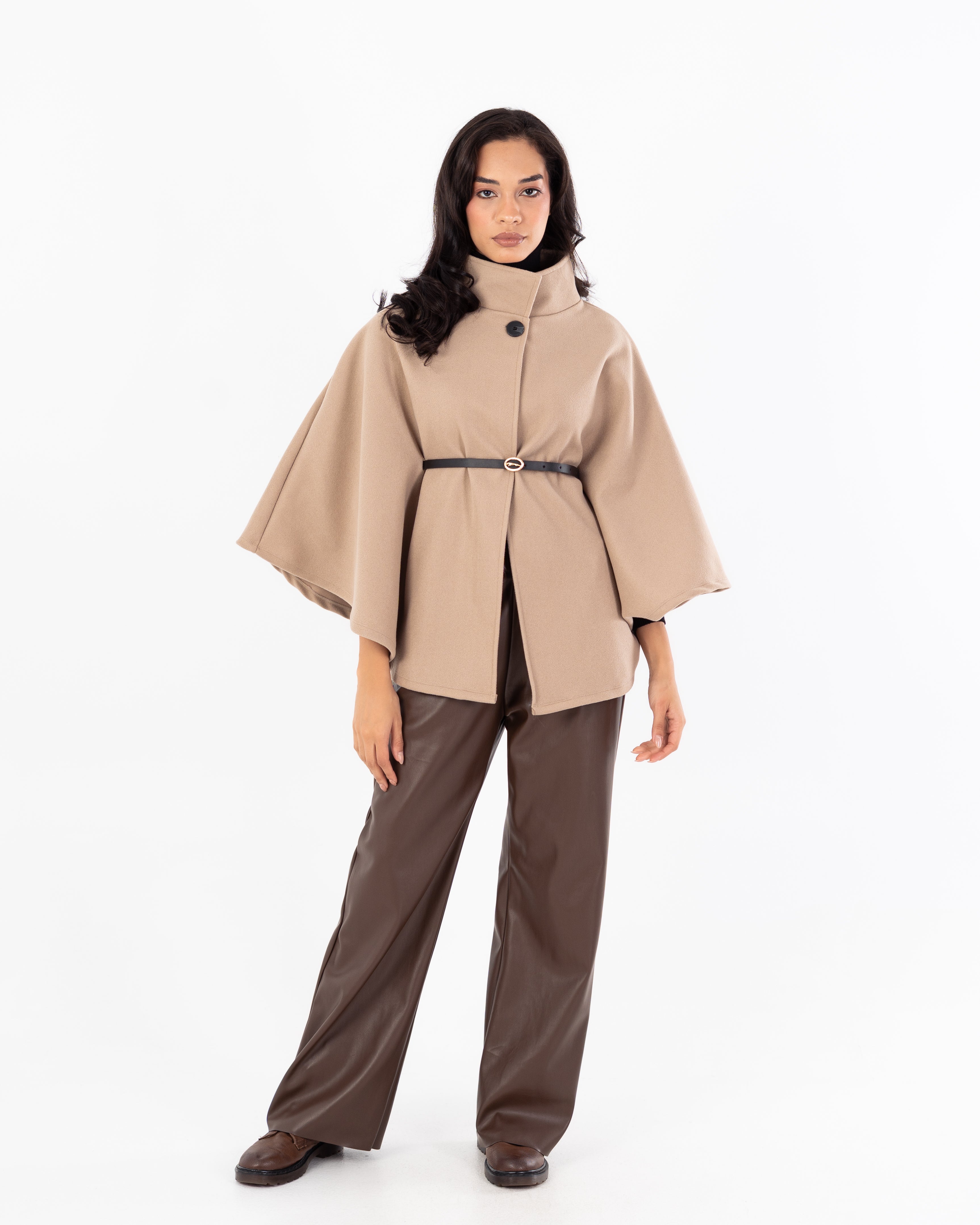 بلوفر بدون أكمام مع حزام