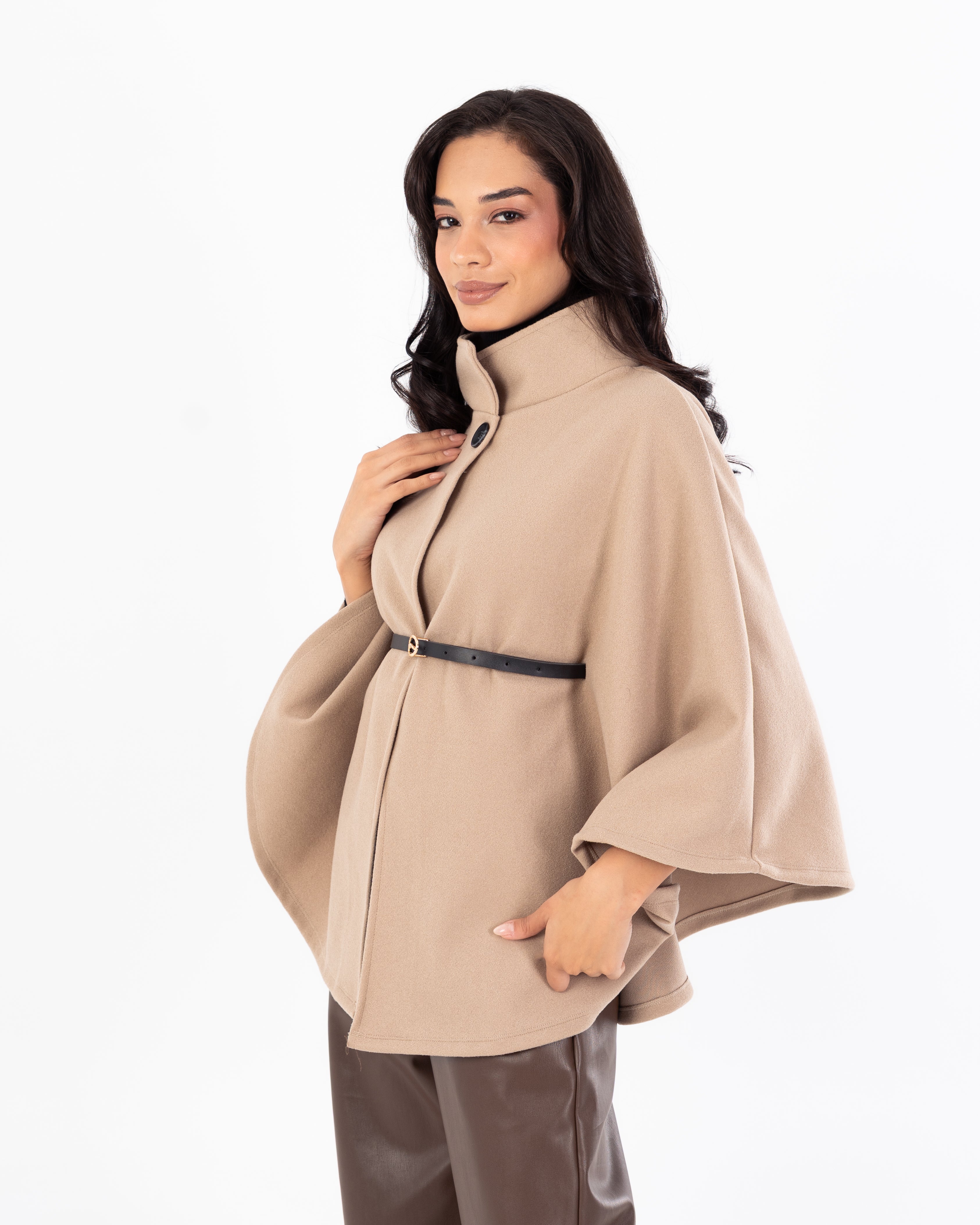 بلوفر بدون أكمام مع حزام