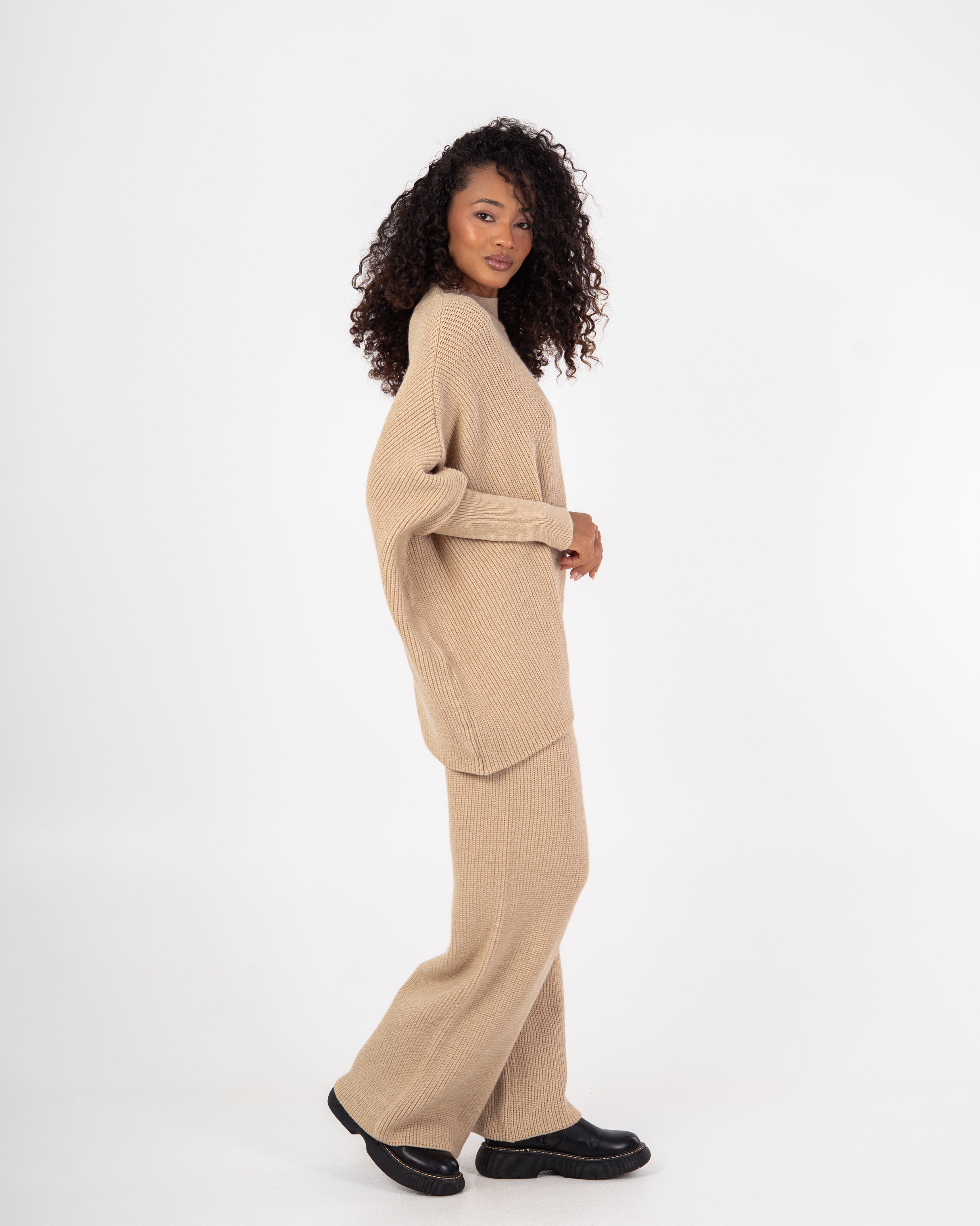 سويت شيرت محبوك – سادة (بلوفر طويل)