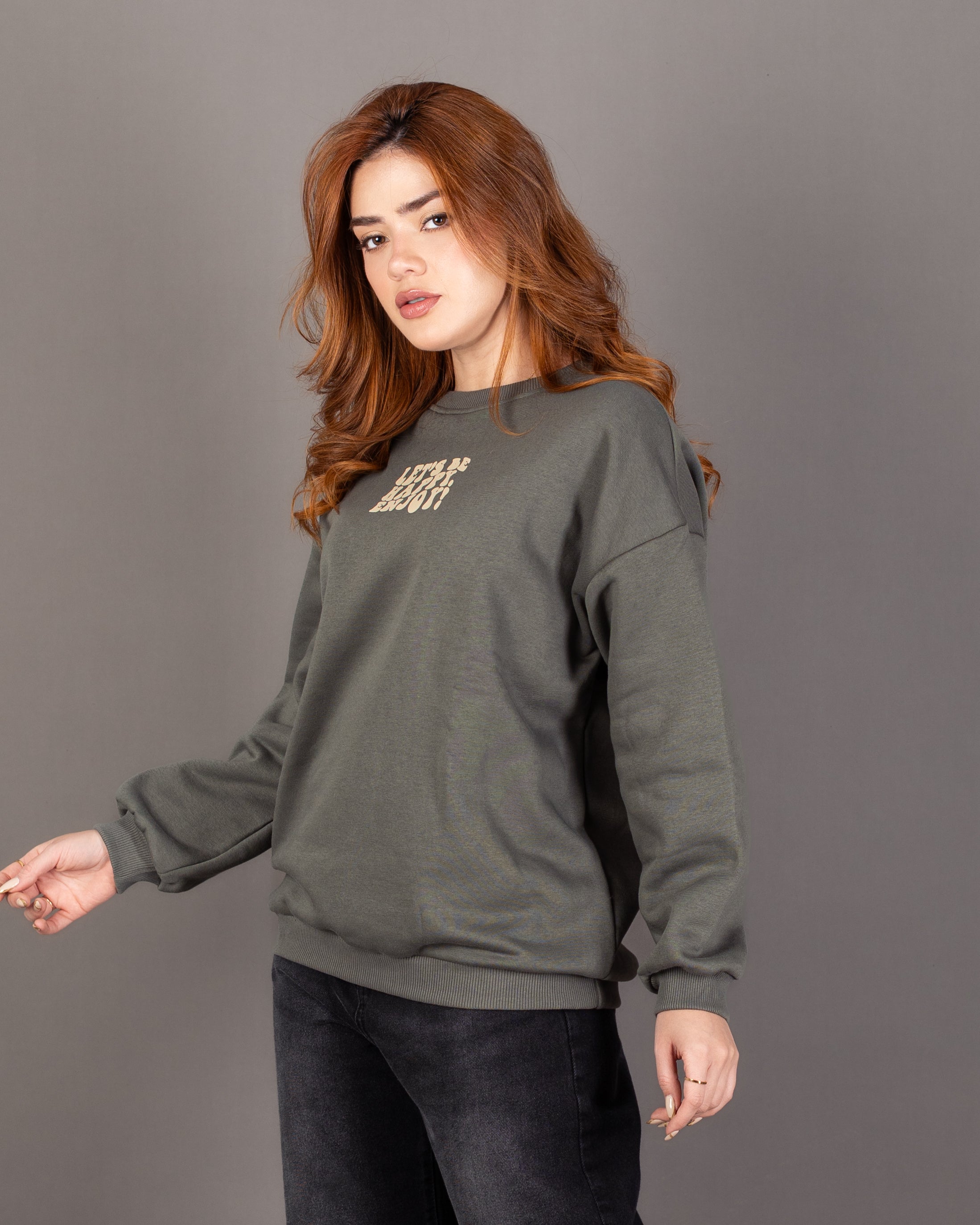 سويت شيرت مطبوع كبير الحجم - برقبة دائرية