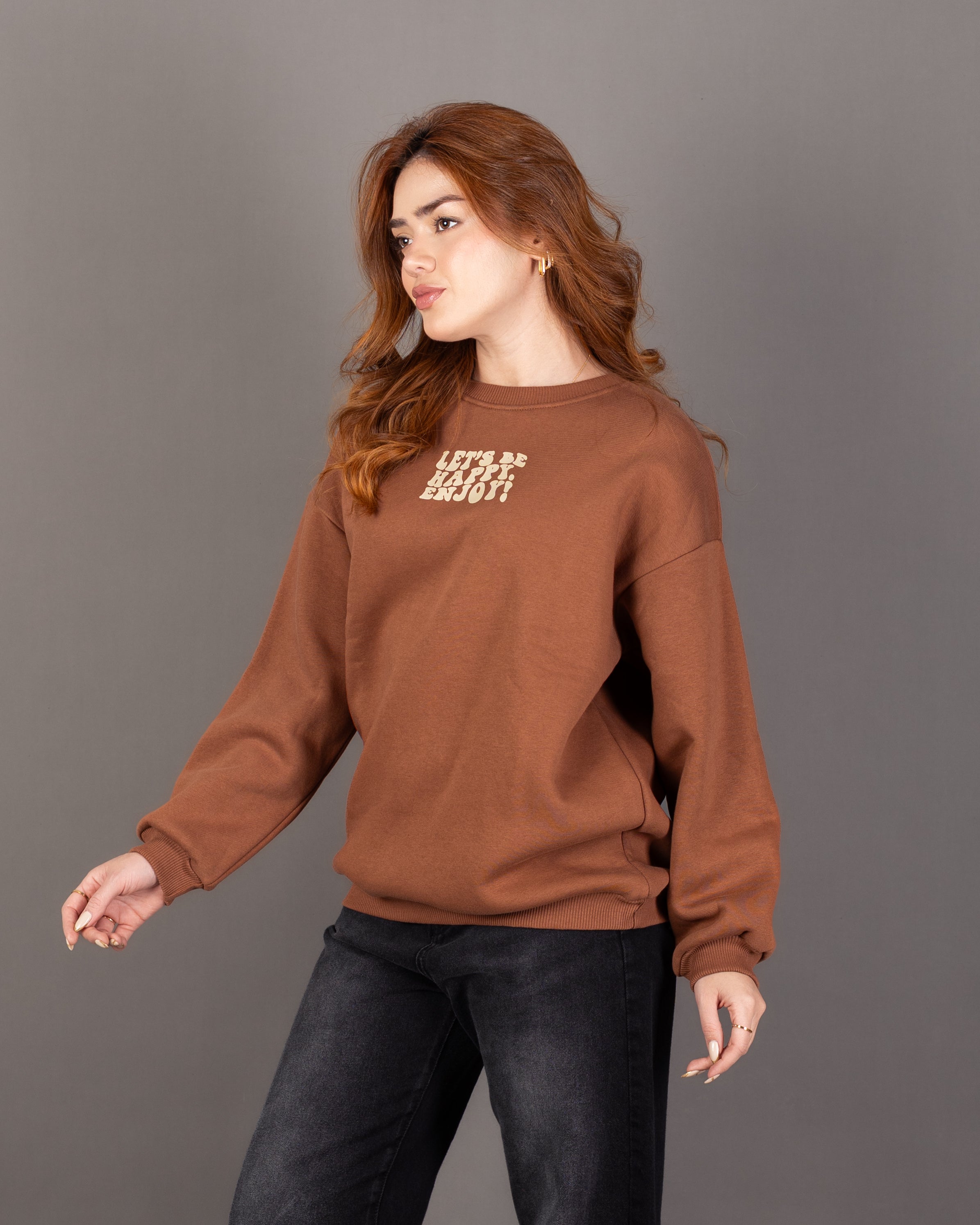 سويت شيرت مطبوع كبير الحجم - برقبة دائرية