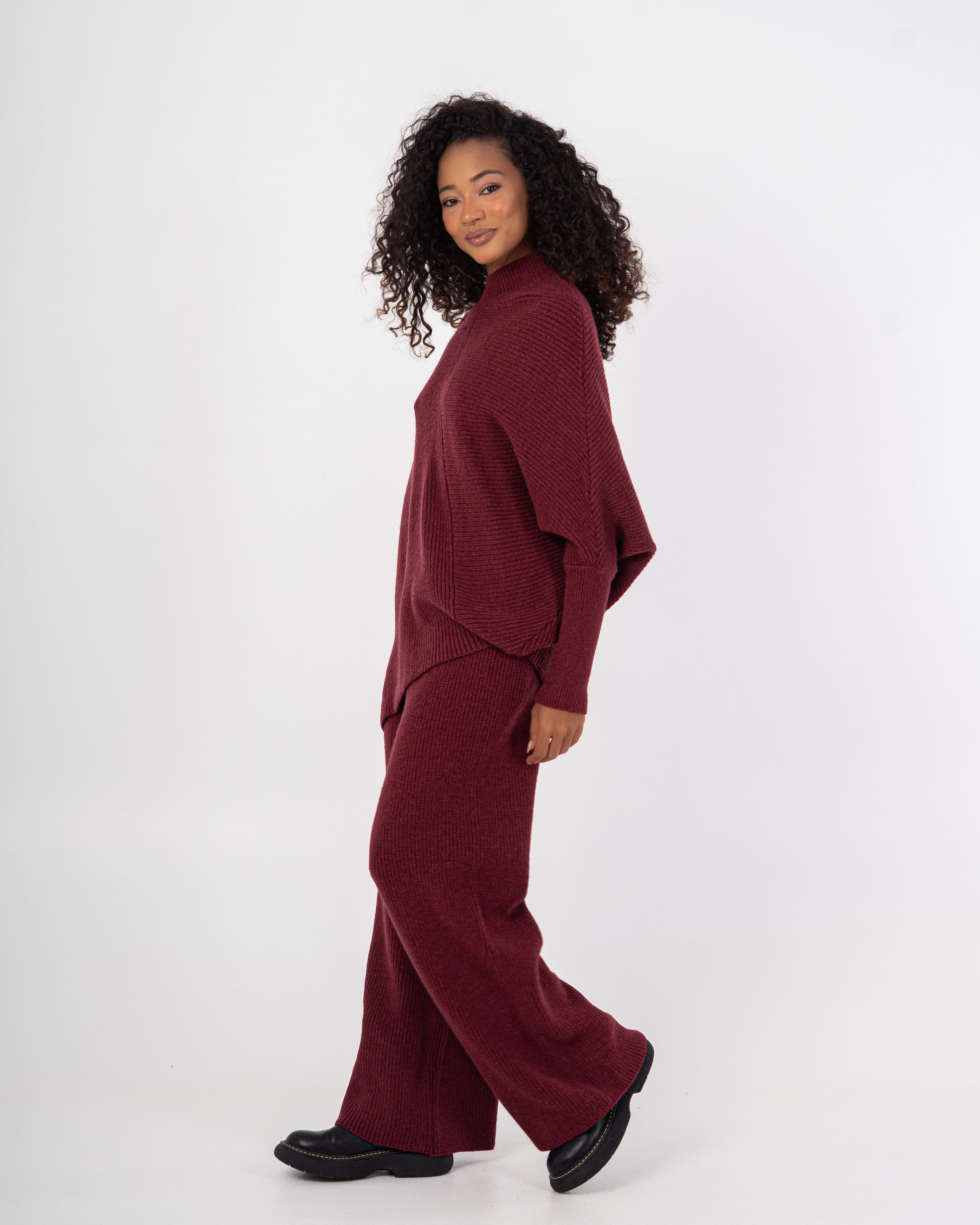 سويت شيرت محبوك – سادة (بلوفر طويل)