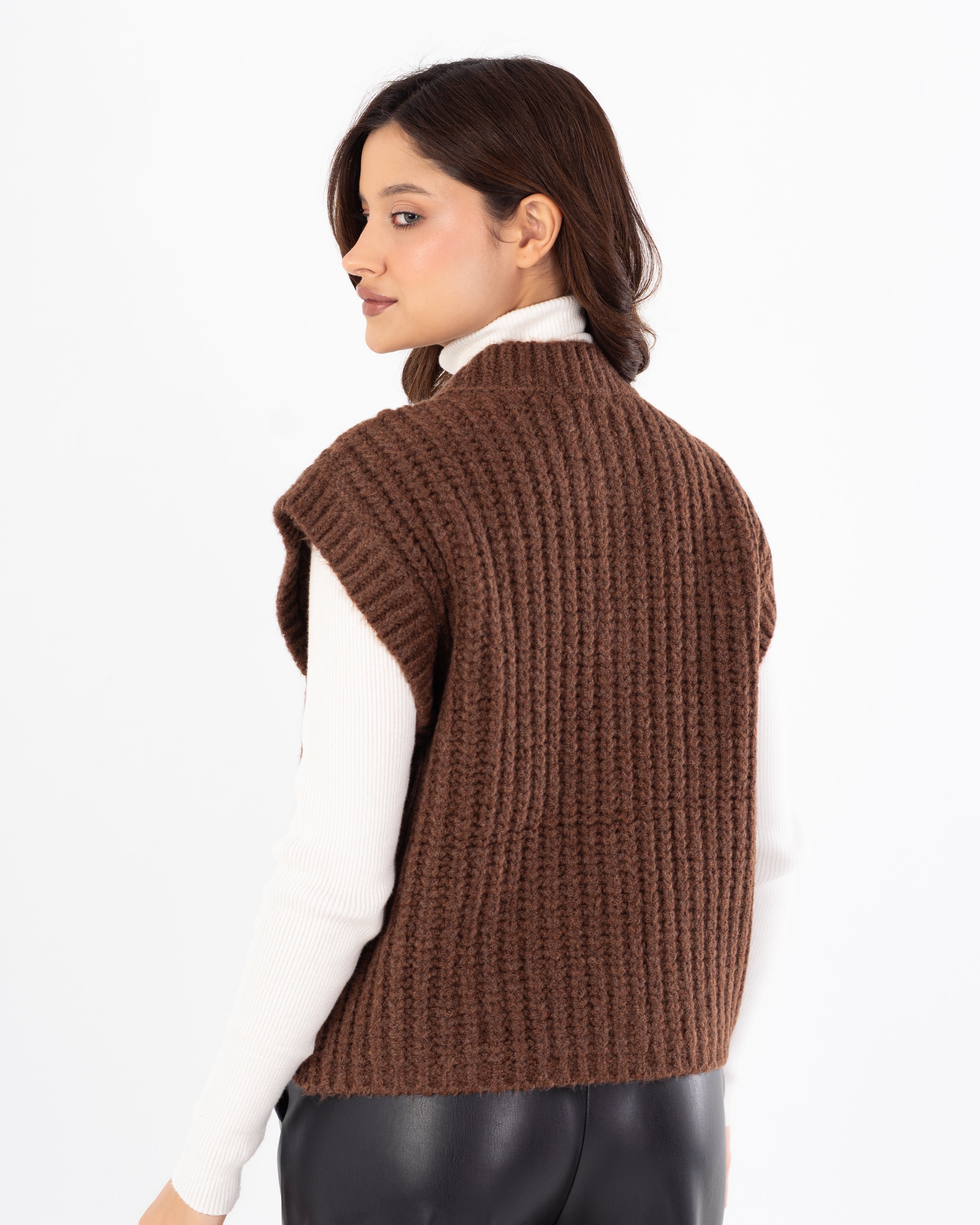 Knitwear Vest With Buttons - (Two-Pockets)