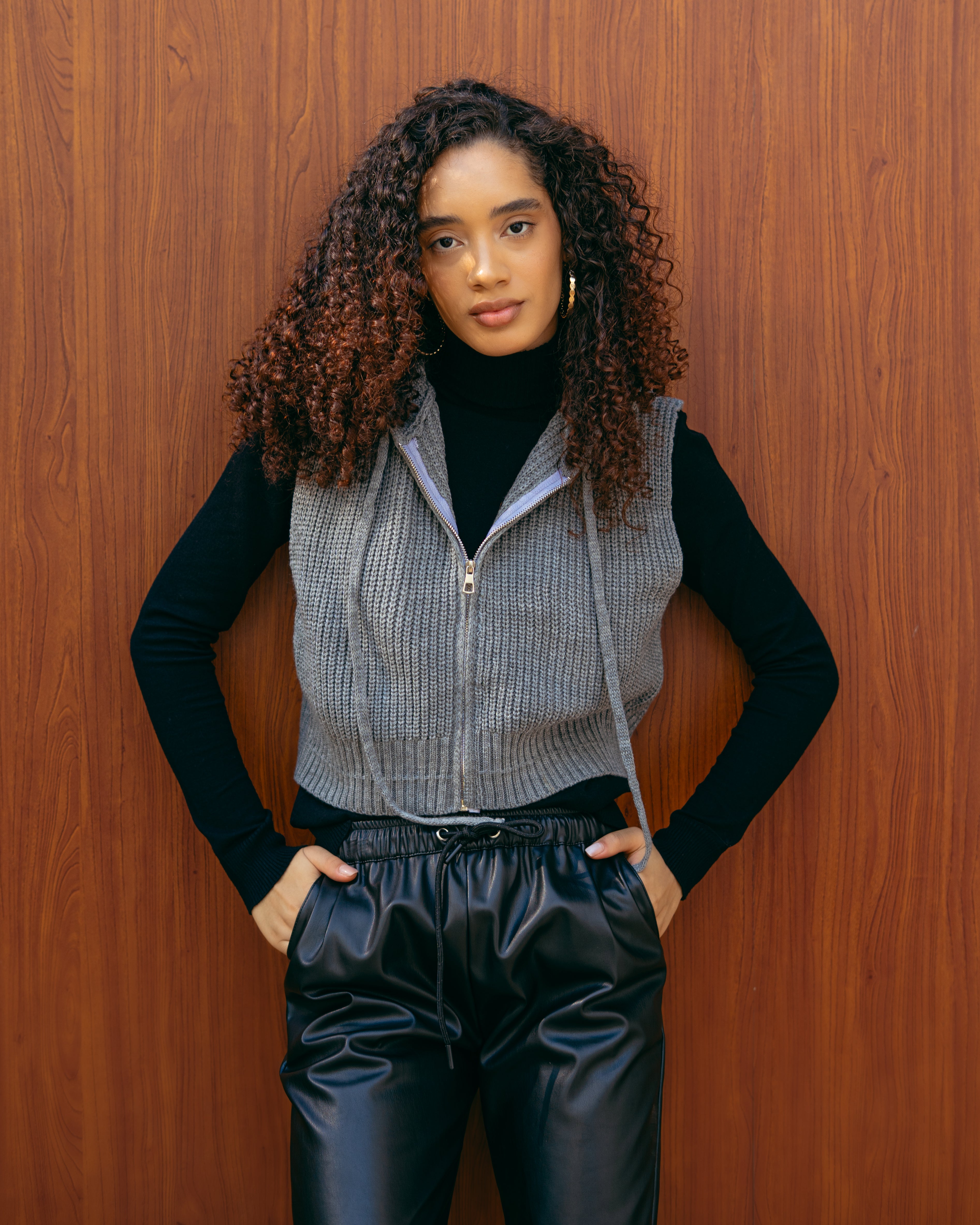 Short Knitwear Vest – Hooded