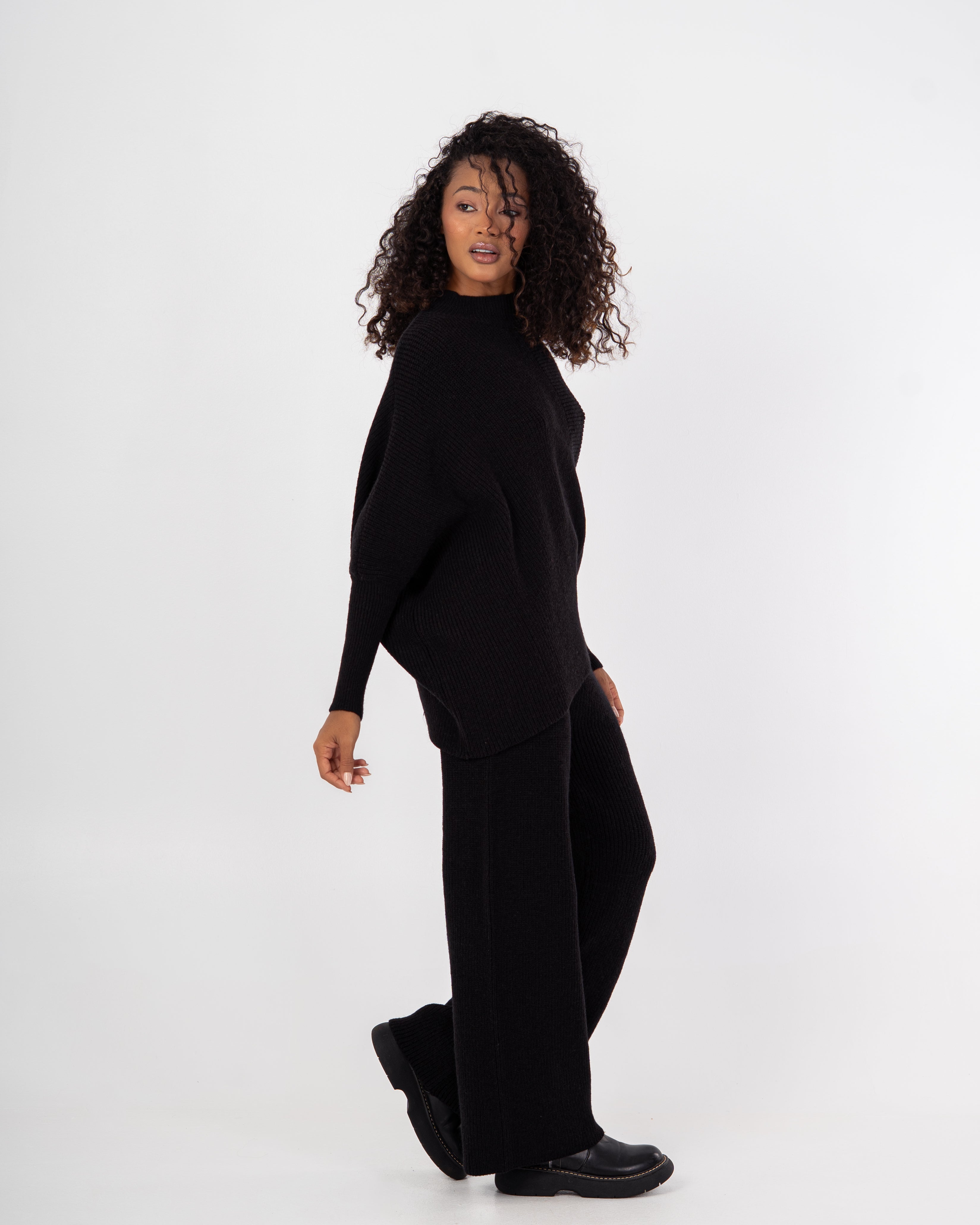 سويت شيرت محبوك – سادة (بلوفر طويل)