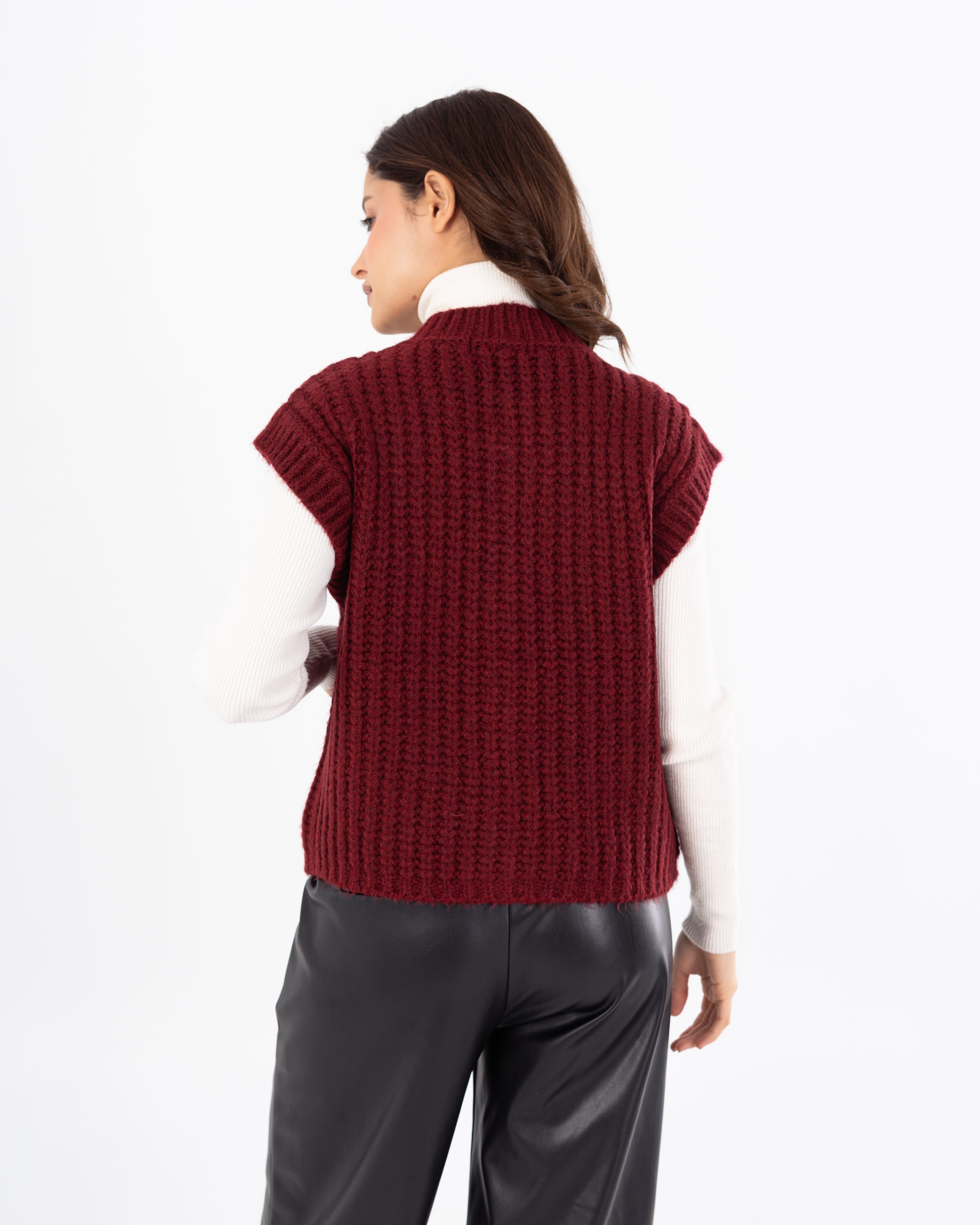 Knitwear Vest With Buttons - (Two-Pockets)