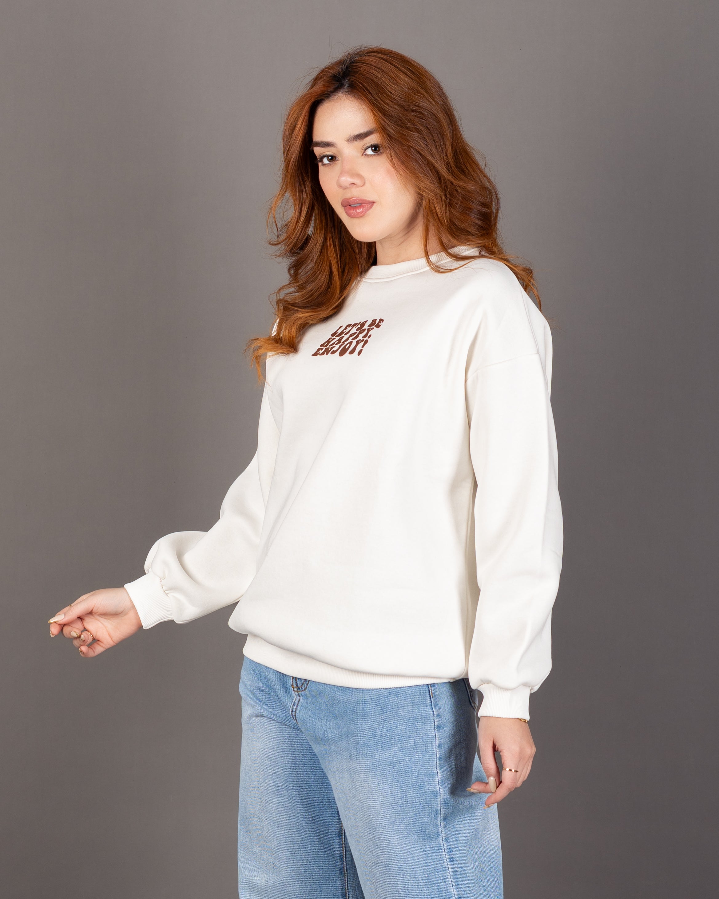 سويت شيرت مطبوع كبير الحجم - برقبة دائرية