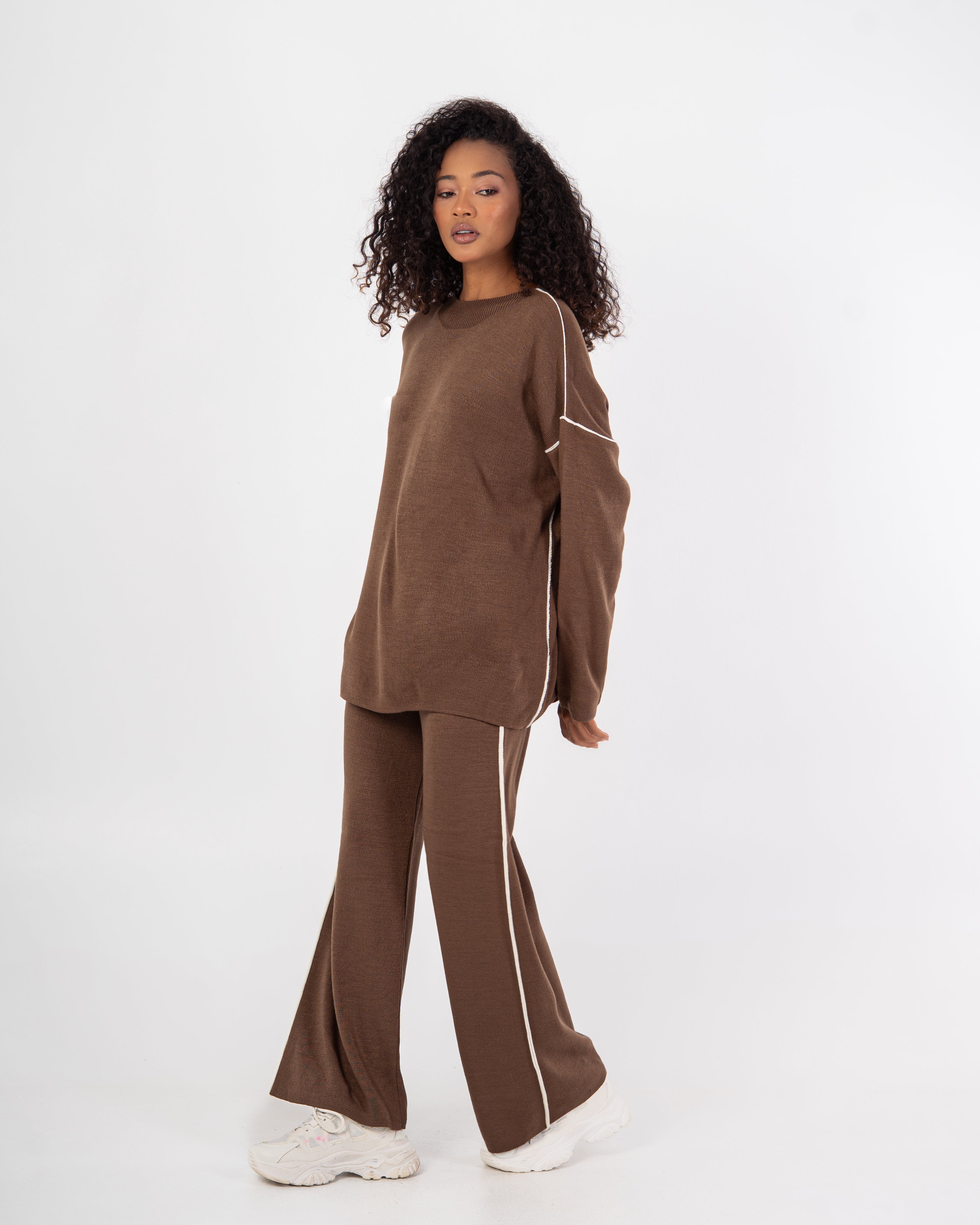 Knitwear plain suit with stitches